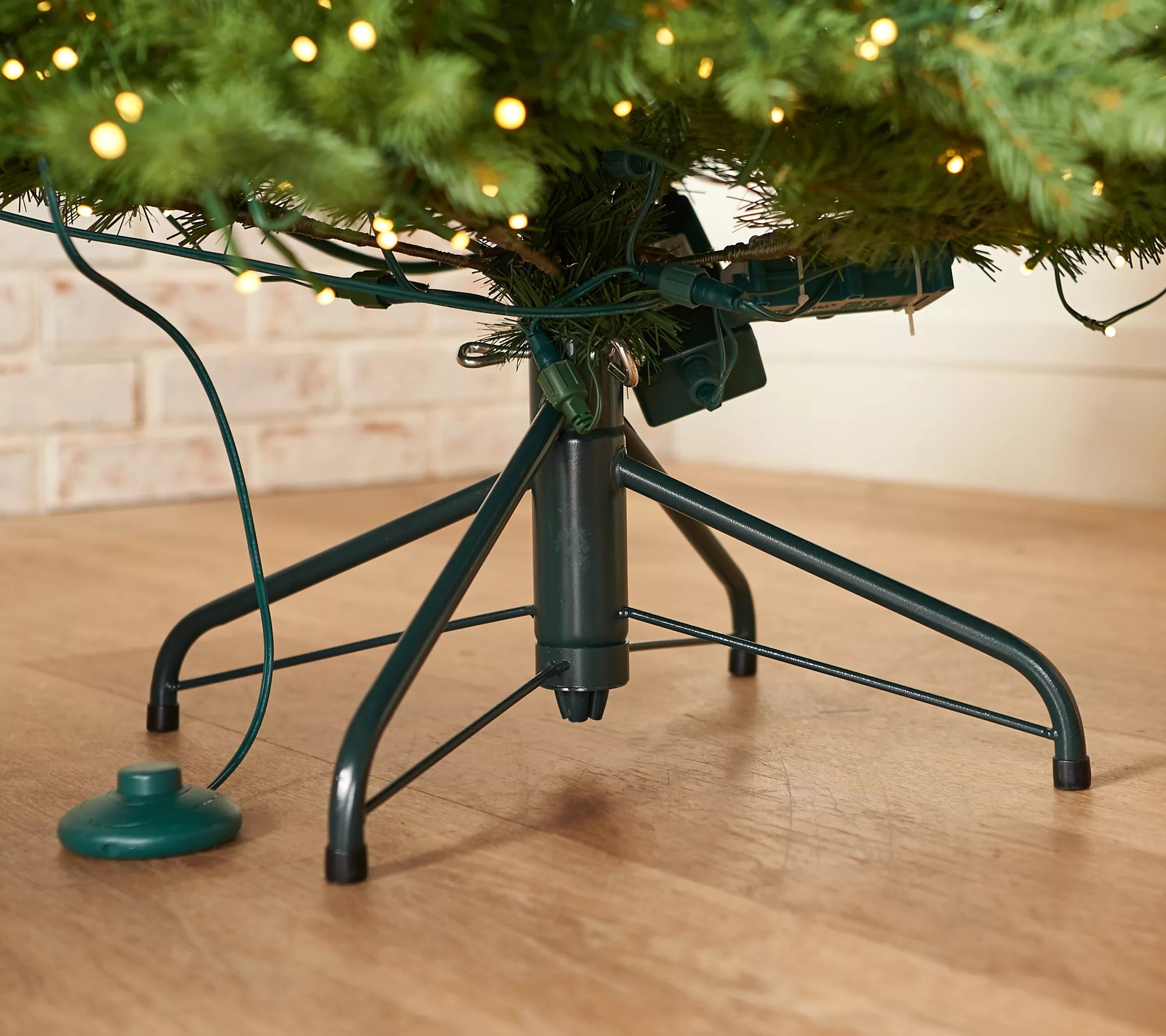 "As Is" Santa's Best 6.5' WRGB Alberta Spruce Starry Light Christmas