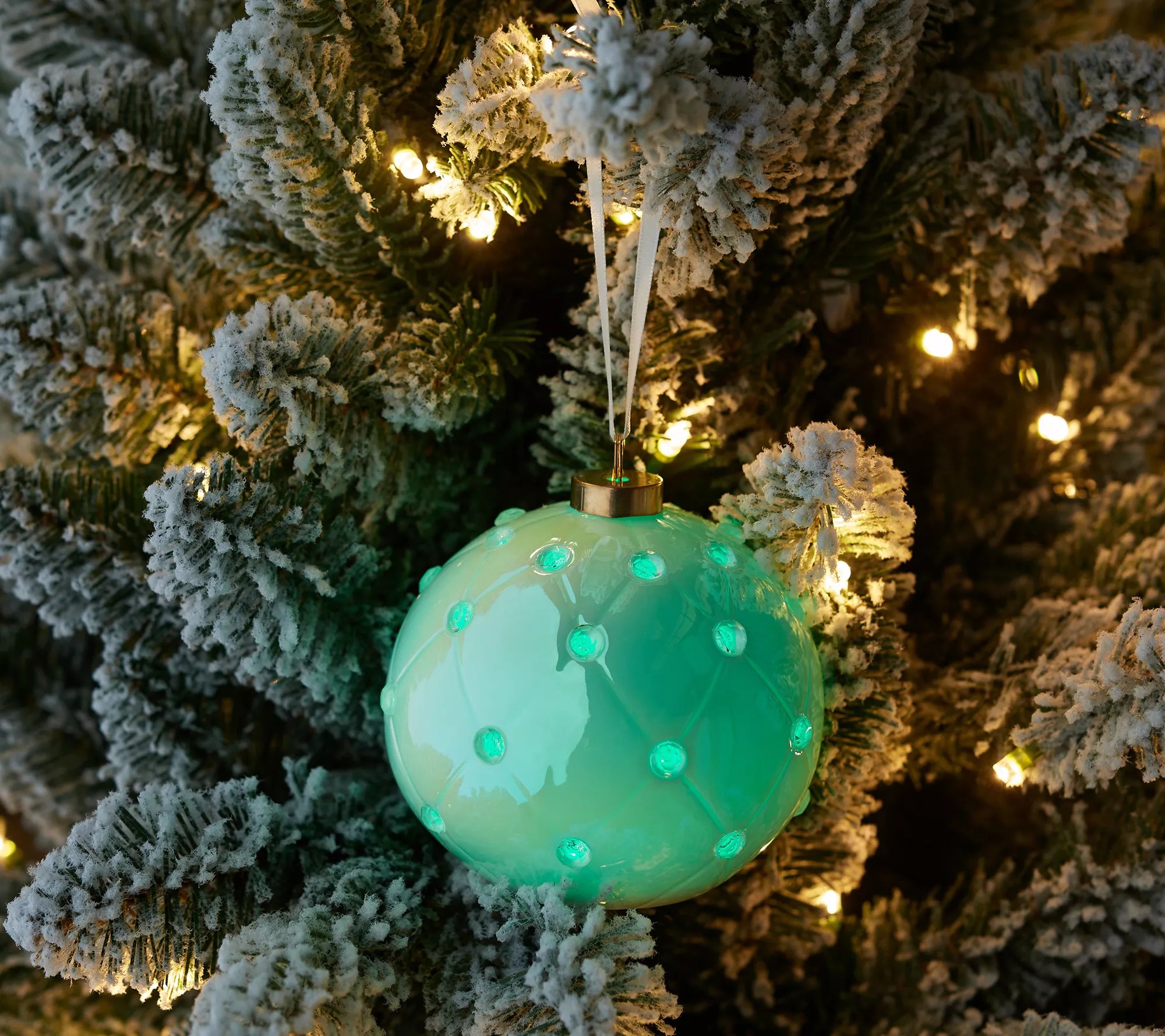 S/4 Illuminated Quilted Crystal Porcelain Ornaments by Valerie