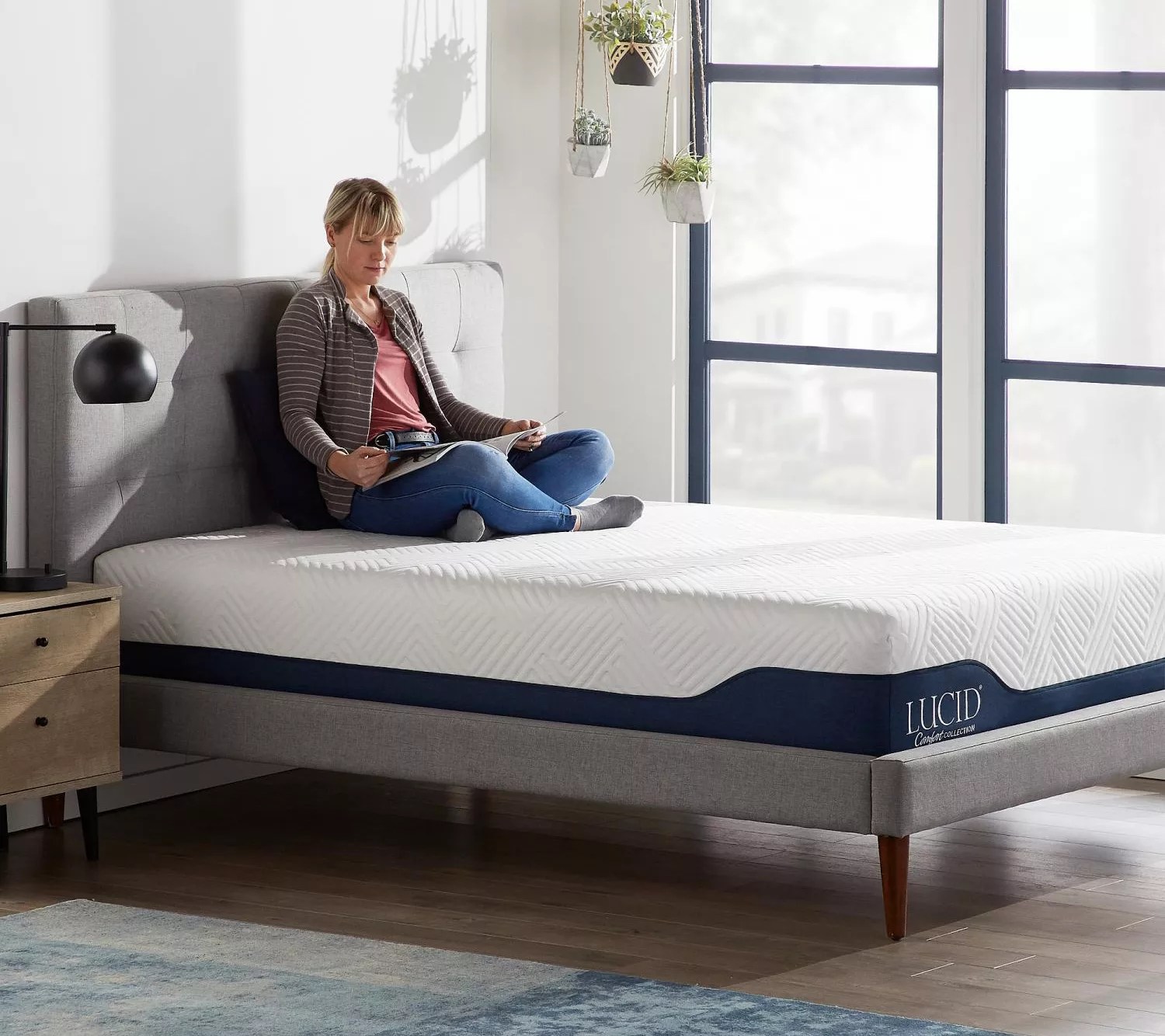 LUCID Comfort Collection 12" Gel Hybrid Queen Mattress