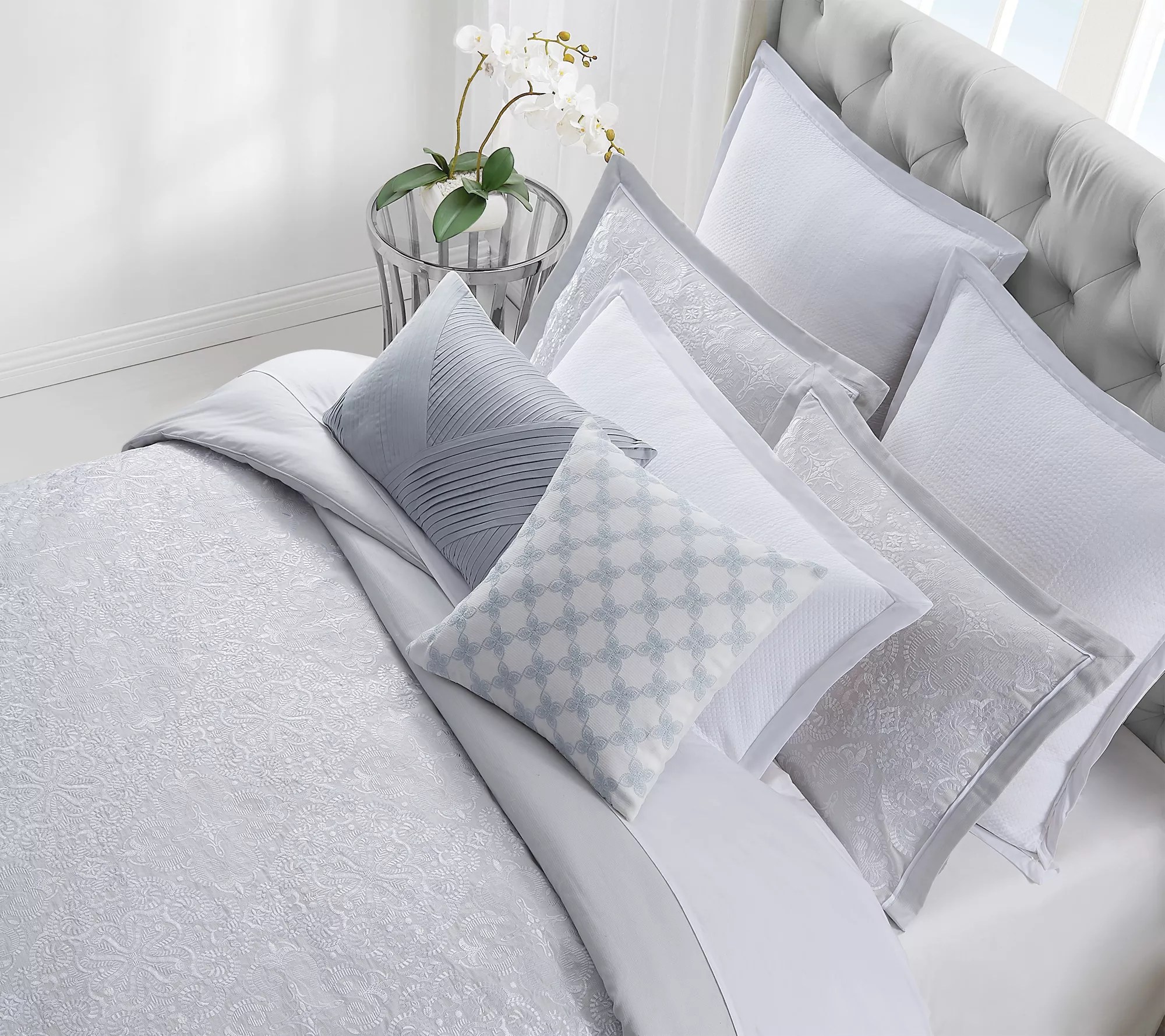 Charisma Cellini Cotton Embroidered King Comforter Set