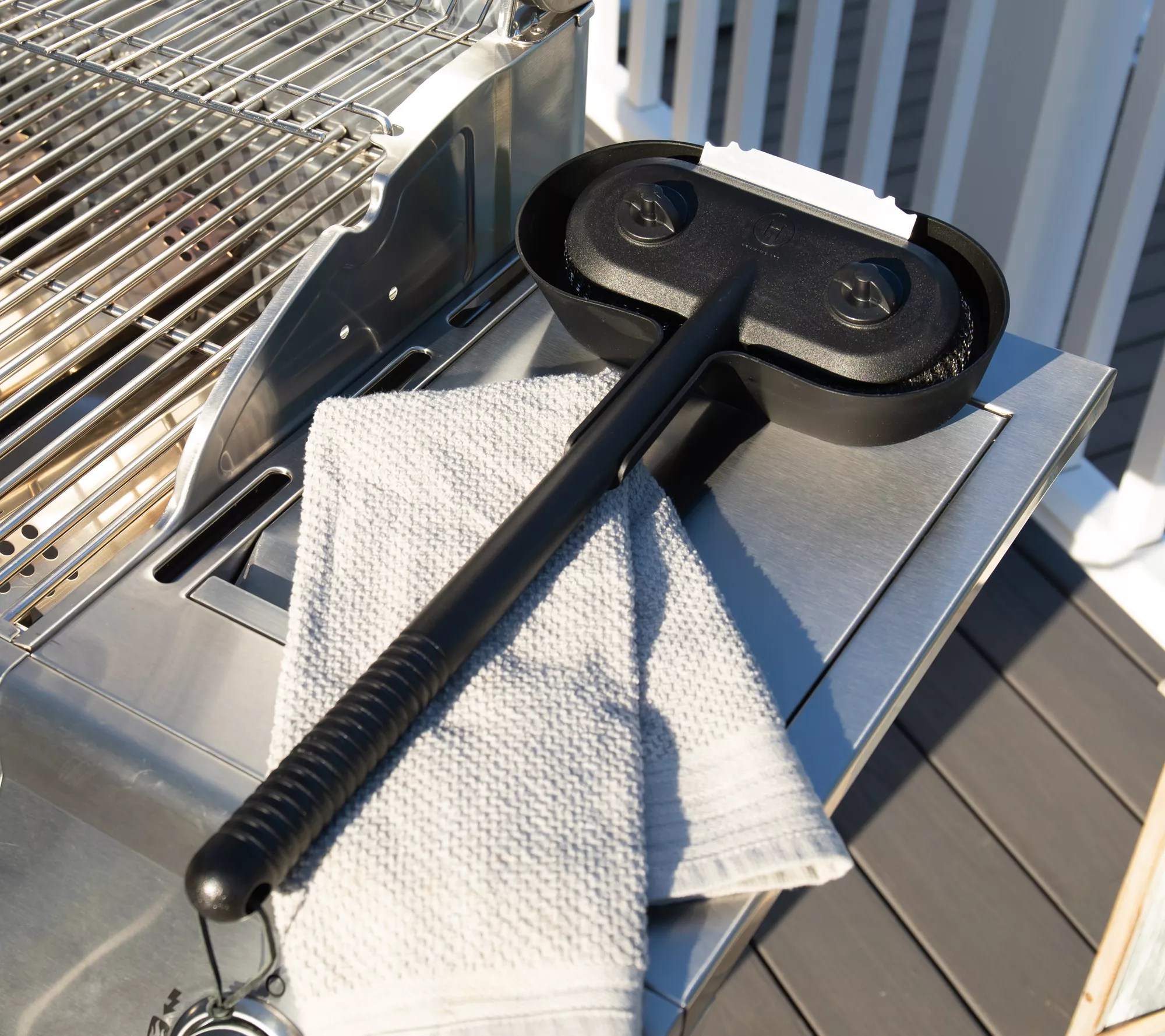 Henning Lee Power Scour Bristleless Grill Cleaning Brush Set