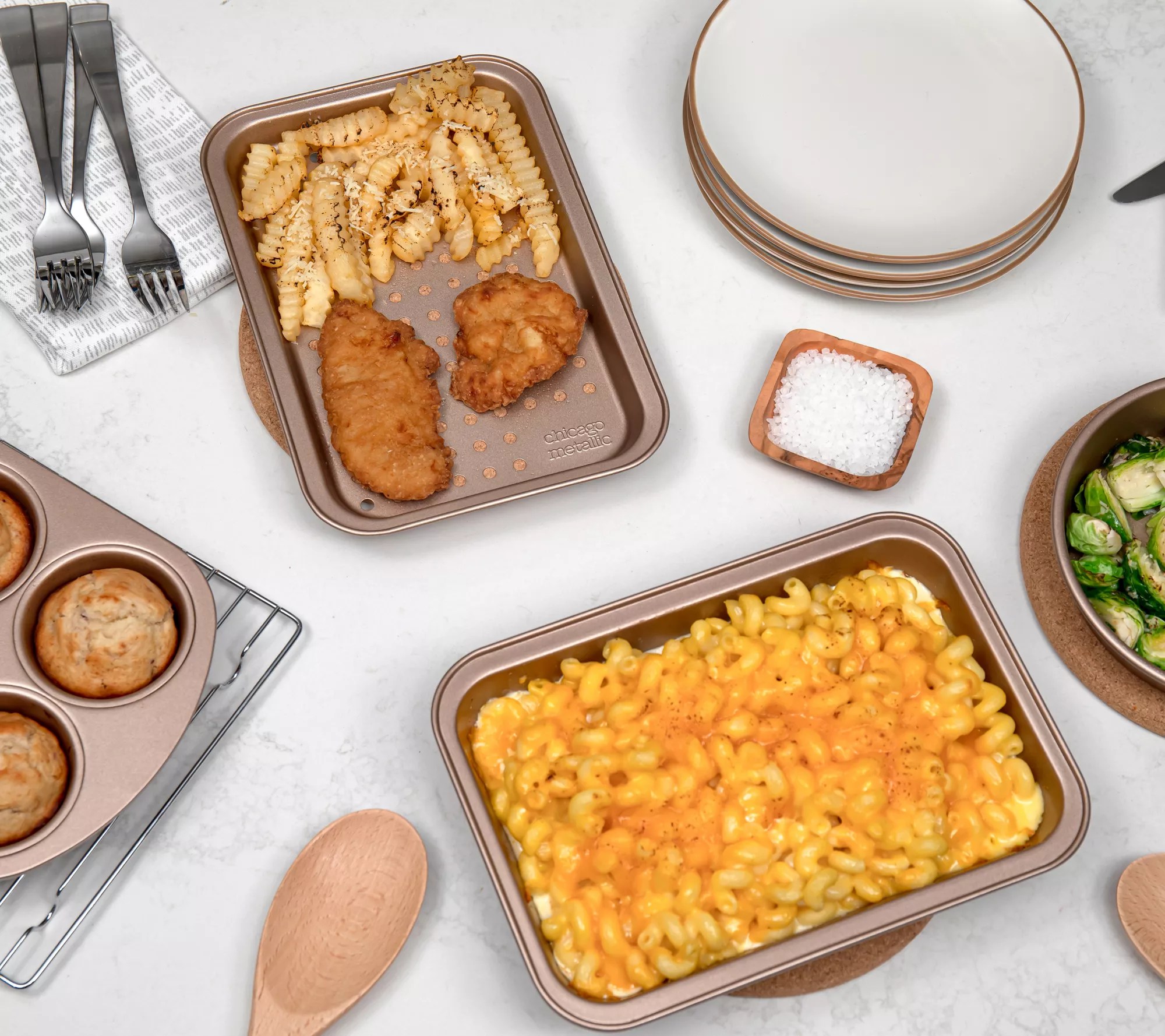 "As Is" Chicago Metallic 4Piece Toaster Oven Bakeware Set