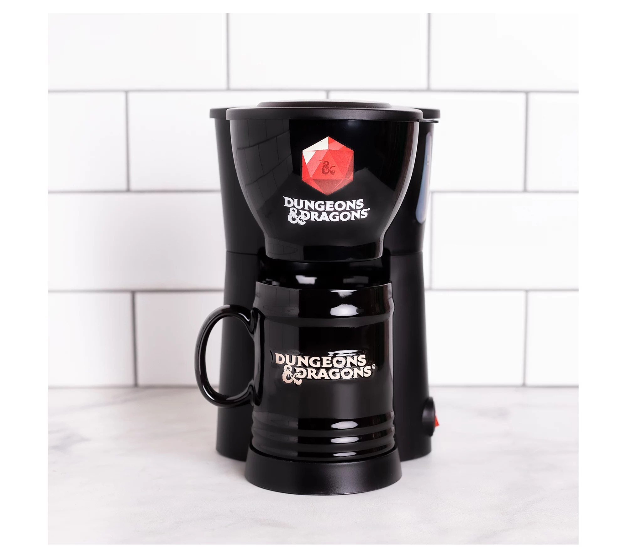 Uncanny Dungeons & Dragons Single Cup Coffee Maker w/ Mug
