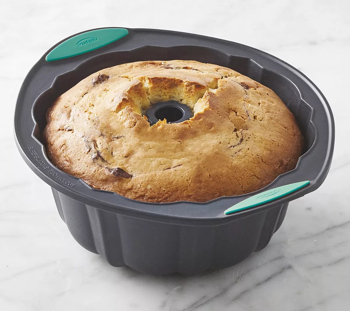 Trudeau Easy Release Silicone Fluted Cake Pan