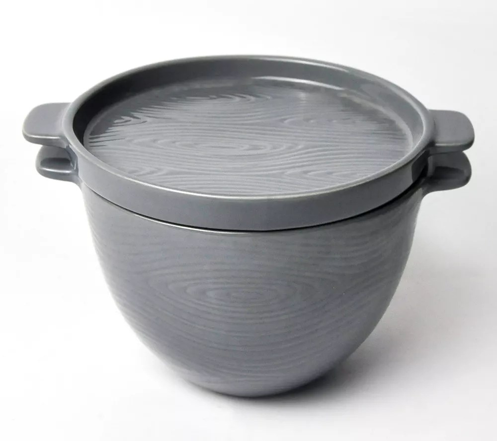 Temptations Woodland 2Quart Deep Dish Bowl wi th LidIt