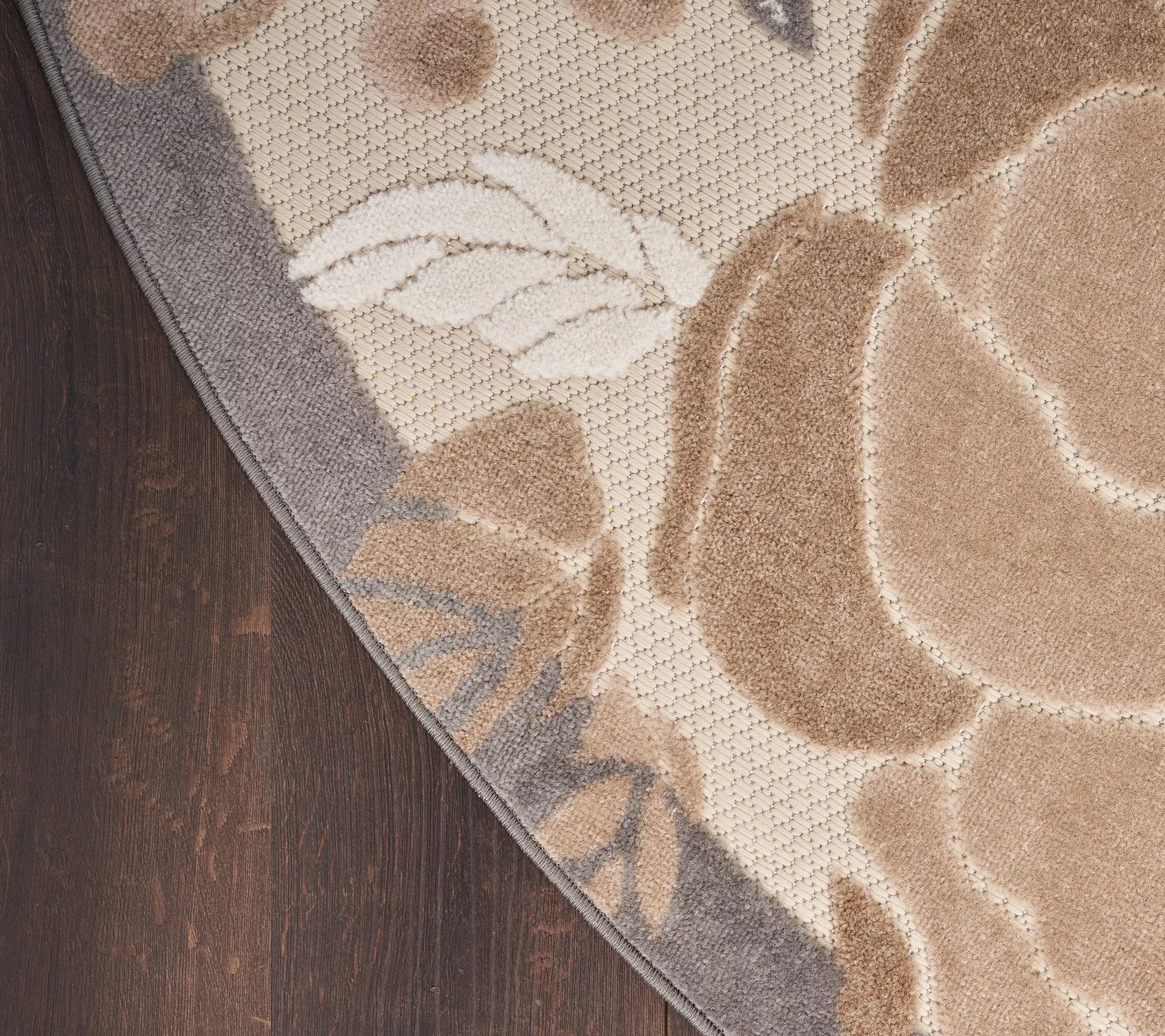 Nourison 7'10" Round Romantic Garden Indoor/Outdoor HighLow Rug