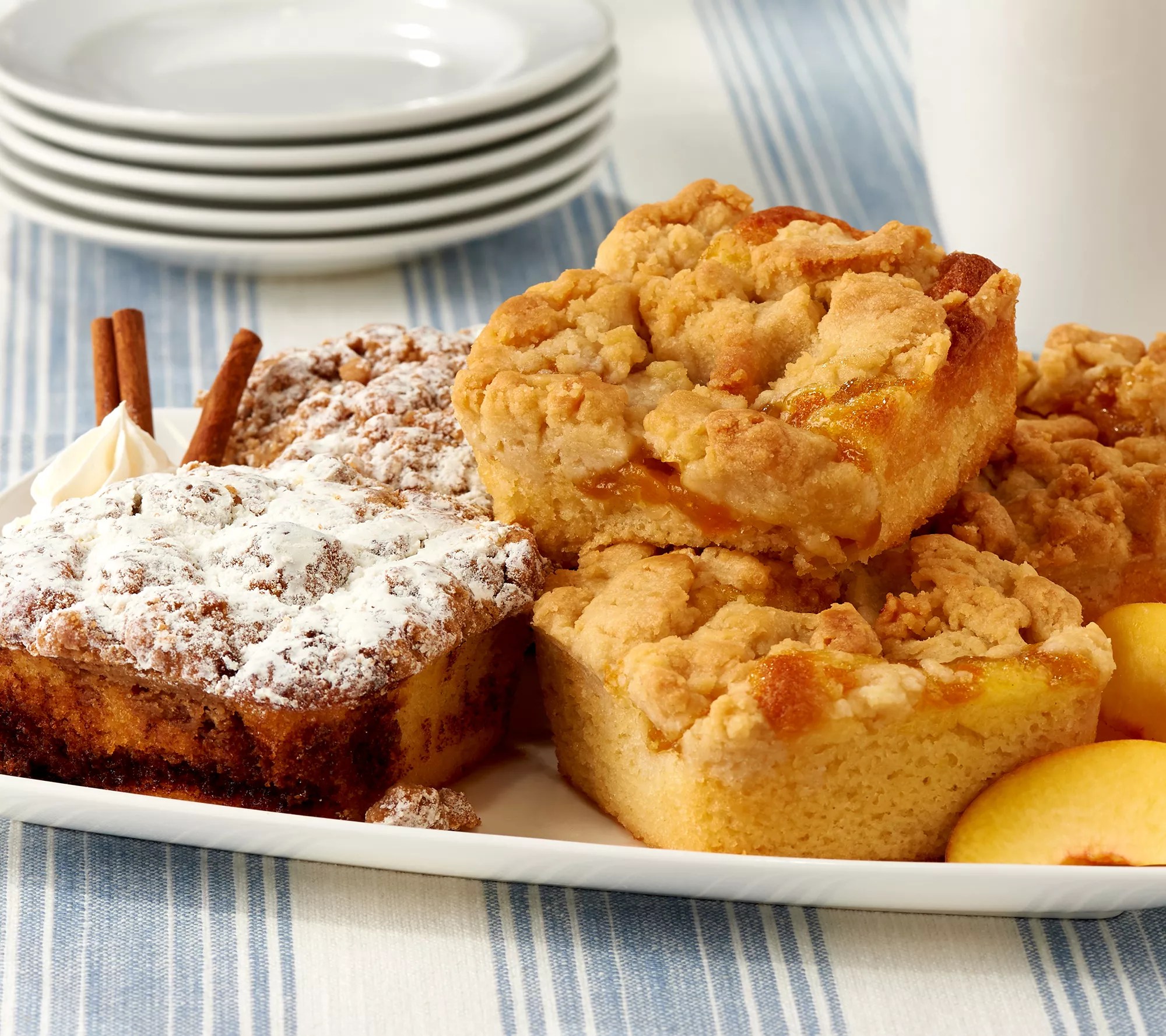 Jimmy the Baker (14) 6.5oz Cinnamon & Fruit Crumb Cakes