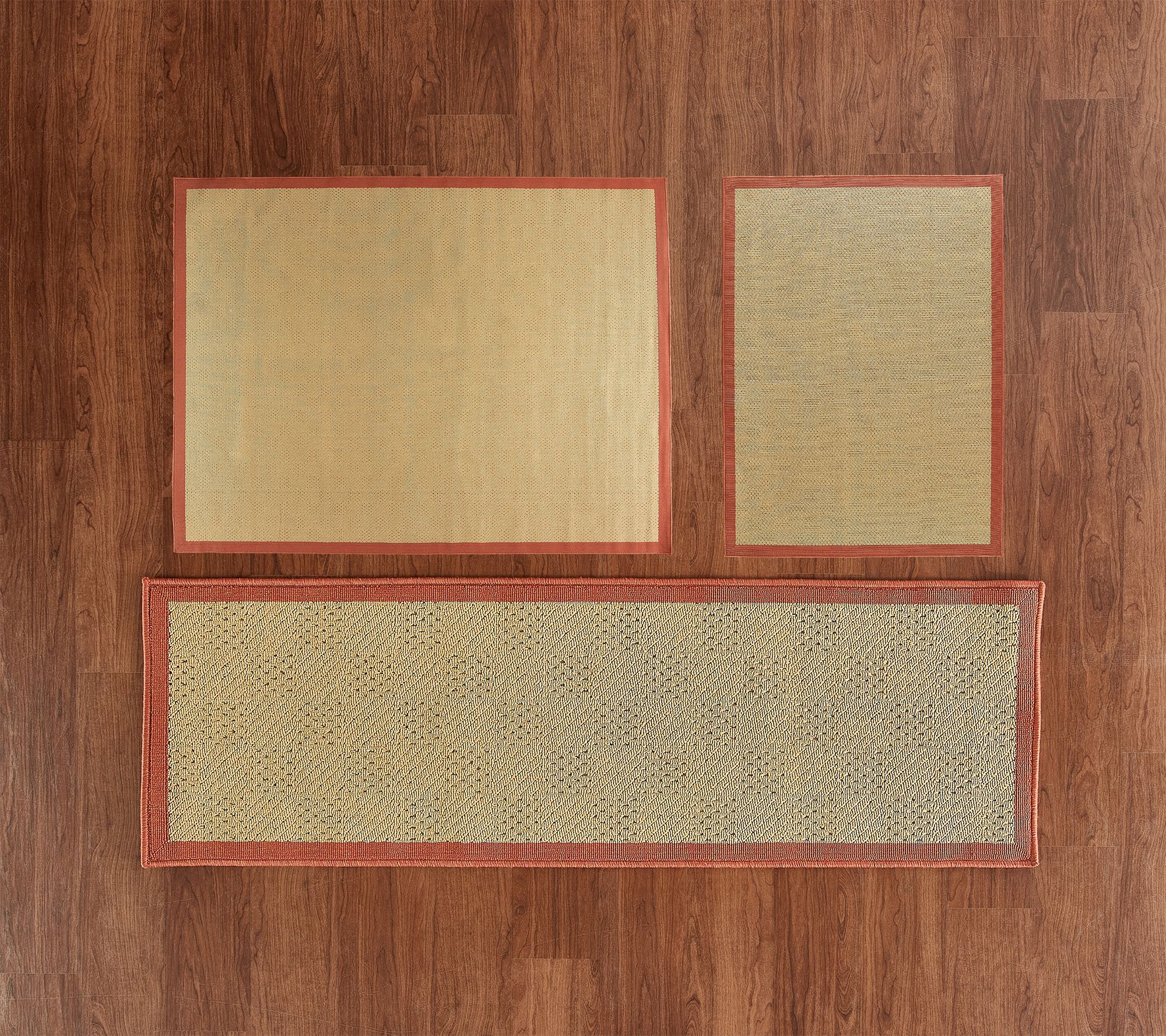 Veranda Living Classic Solid Border In/Outdoor Rug Collection