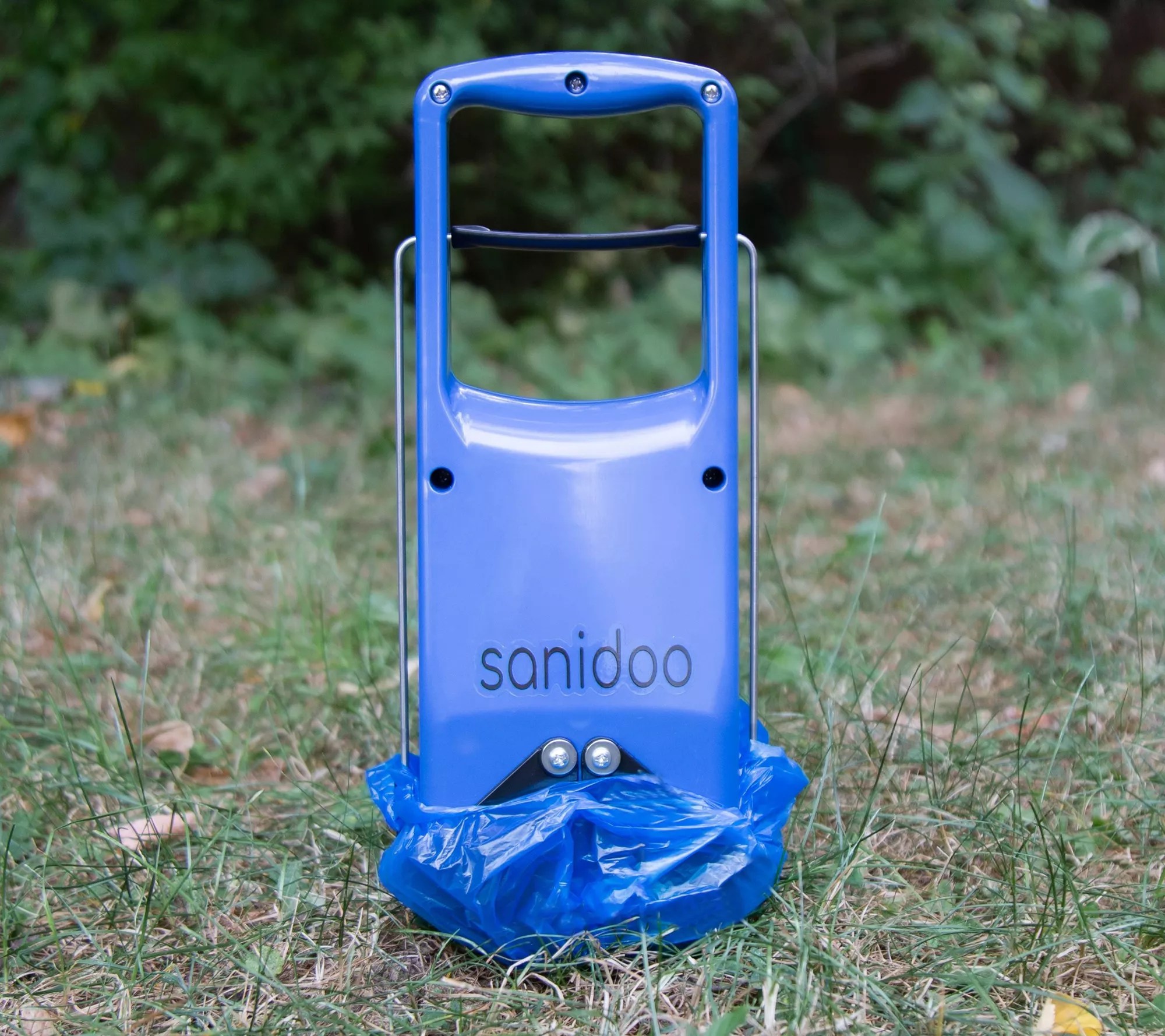 "As Is" Sanidoo Portable Touch Free Pooper Scooper with 50 Bags