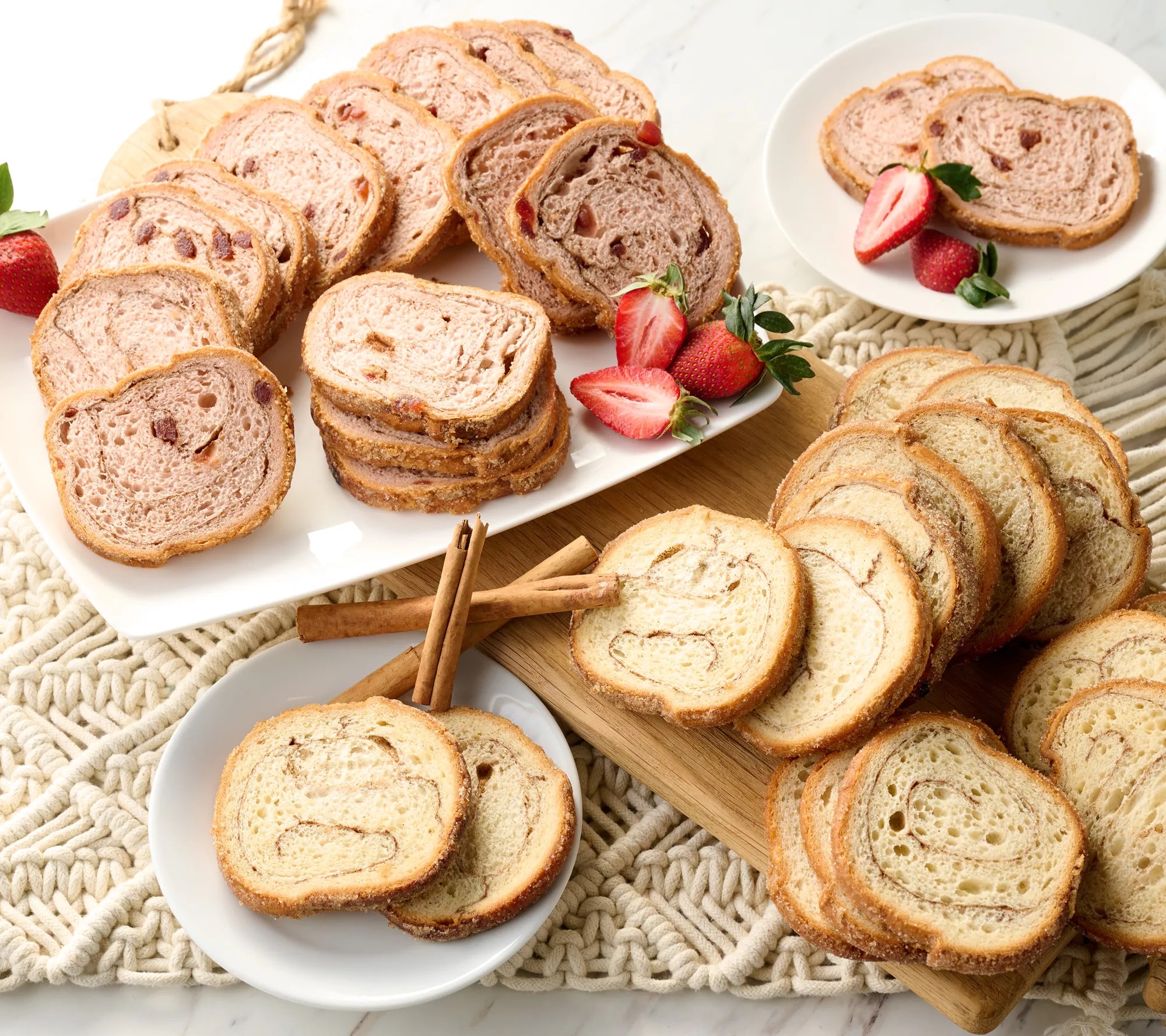 Jenny Lee (4) 18oz Loaves of Strawberry & Cinnamon Swirl Breads