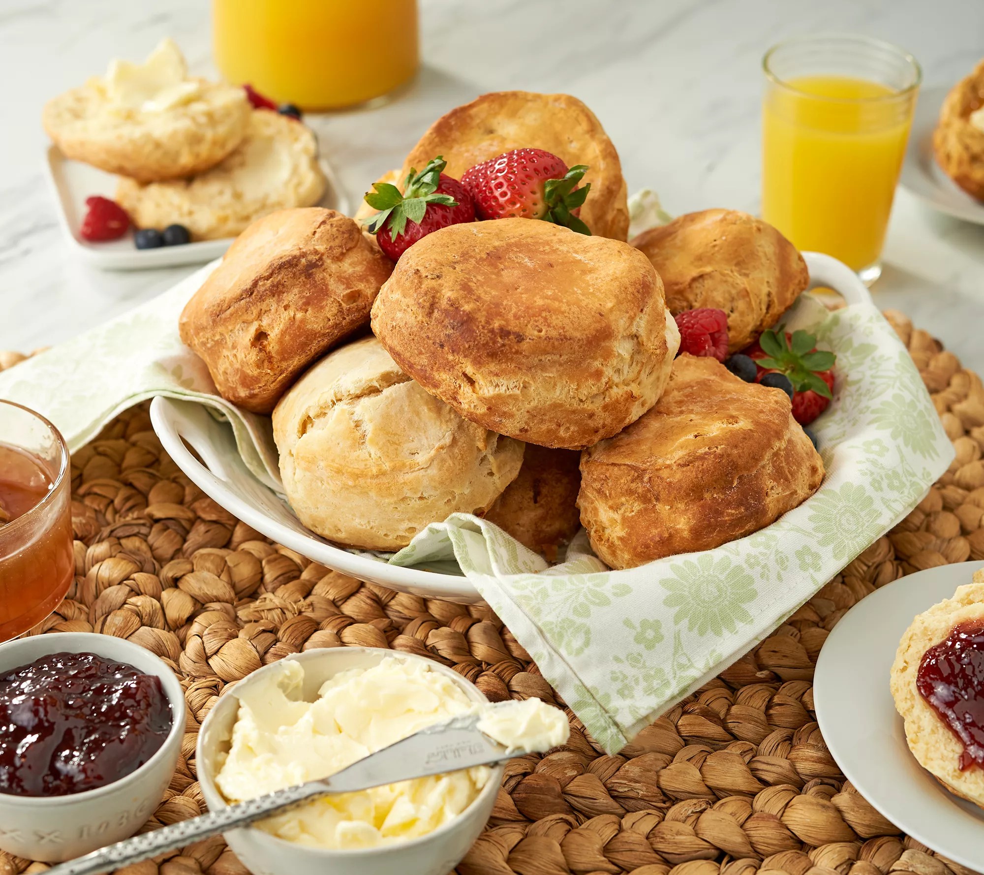 Mason Dixie Biscuit Company (24) 5oz Gourmet Biscuits