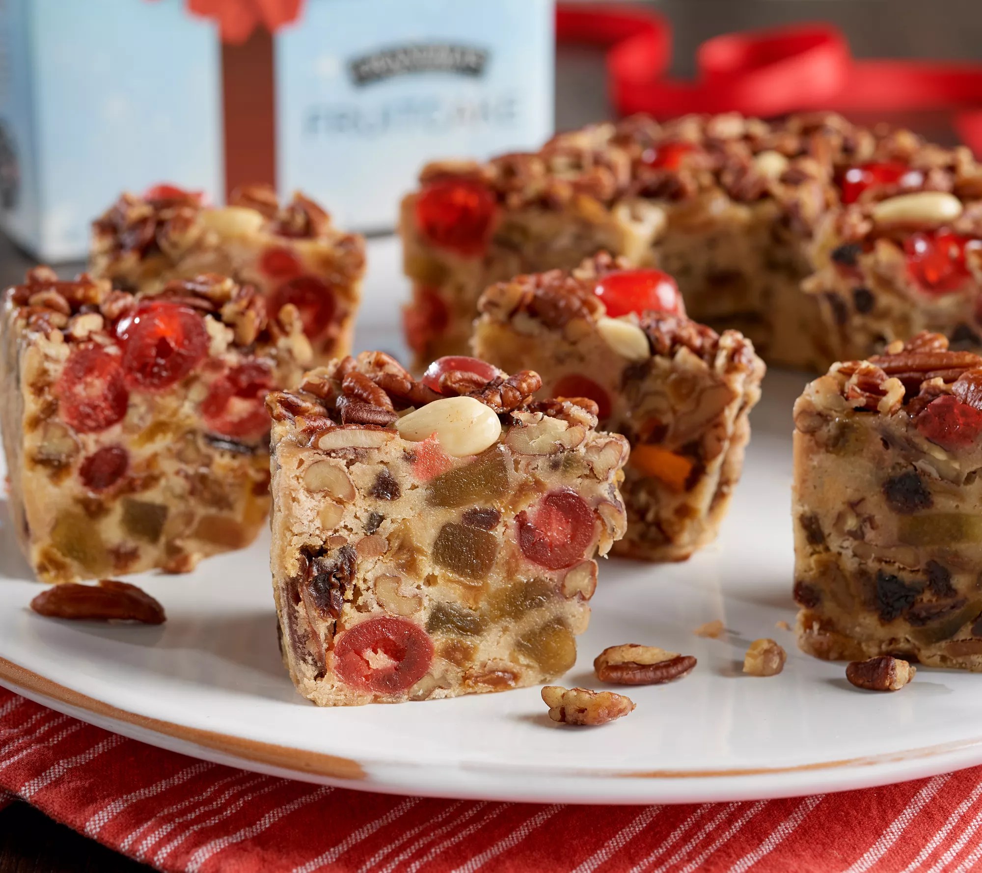 Beatrice Bakery 3lb Fruit & Nut Ring Cake in Holiday Box