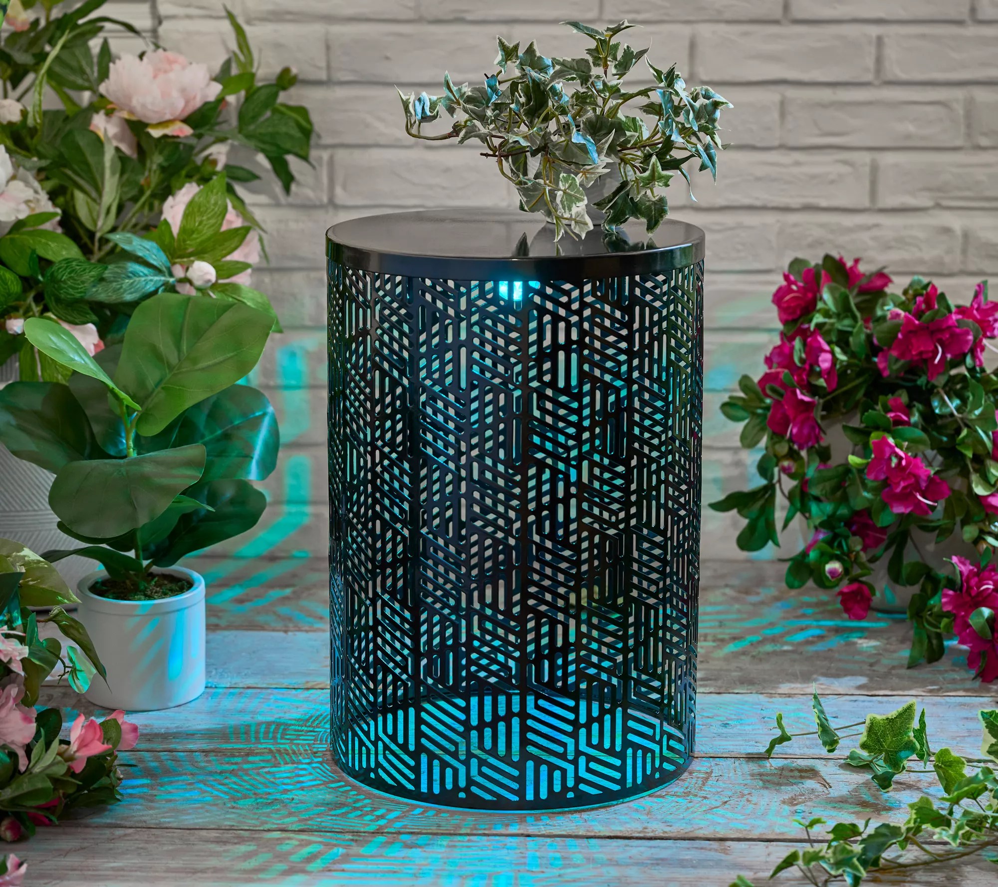 "As Is" Scott Living 18" Illuminated Metal Garden Accent Stool
