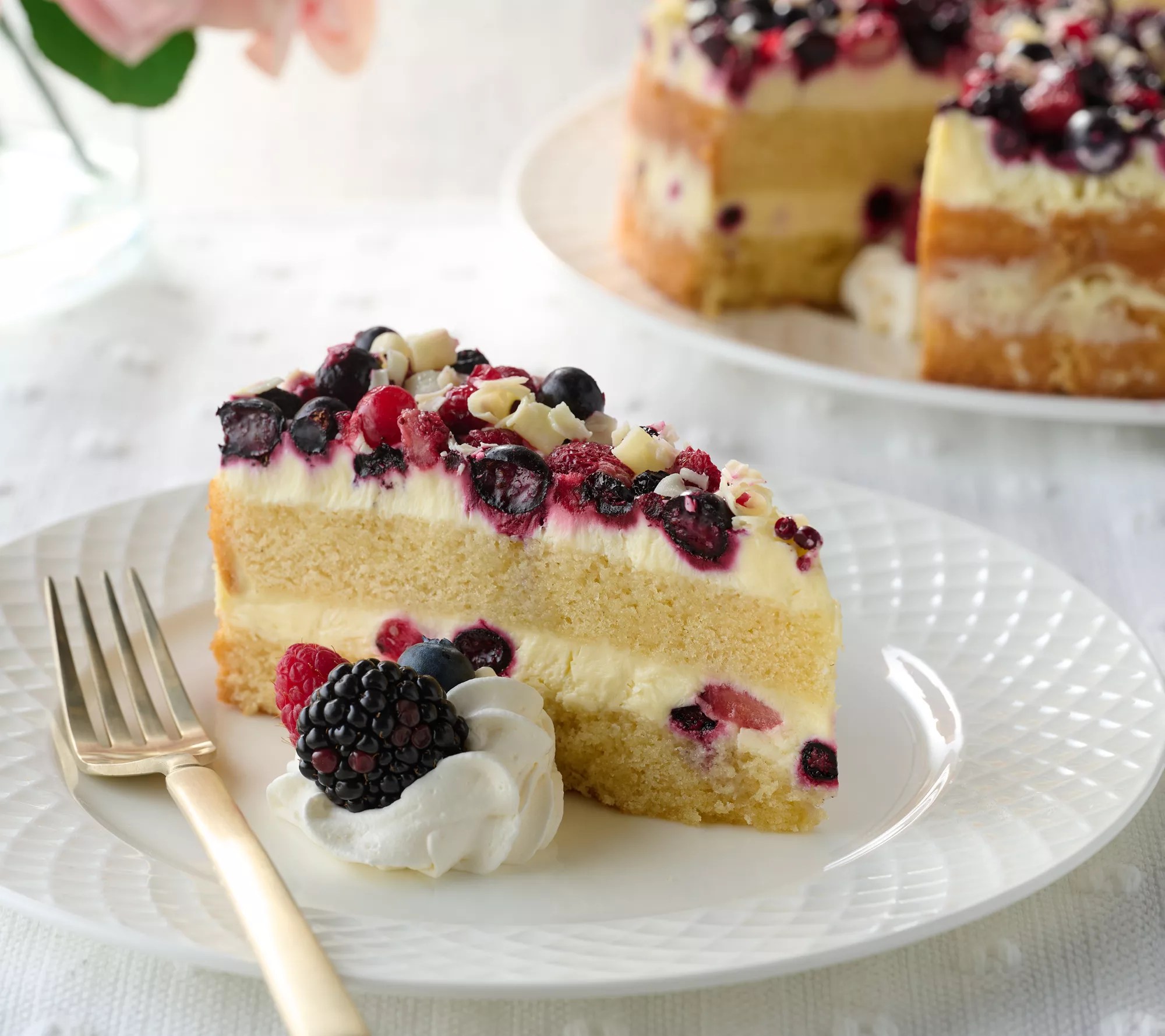 Delizioso Desserts 10" Wildberry Cream or Limoncello Italian Cake
