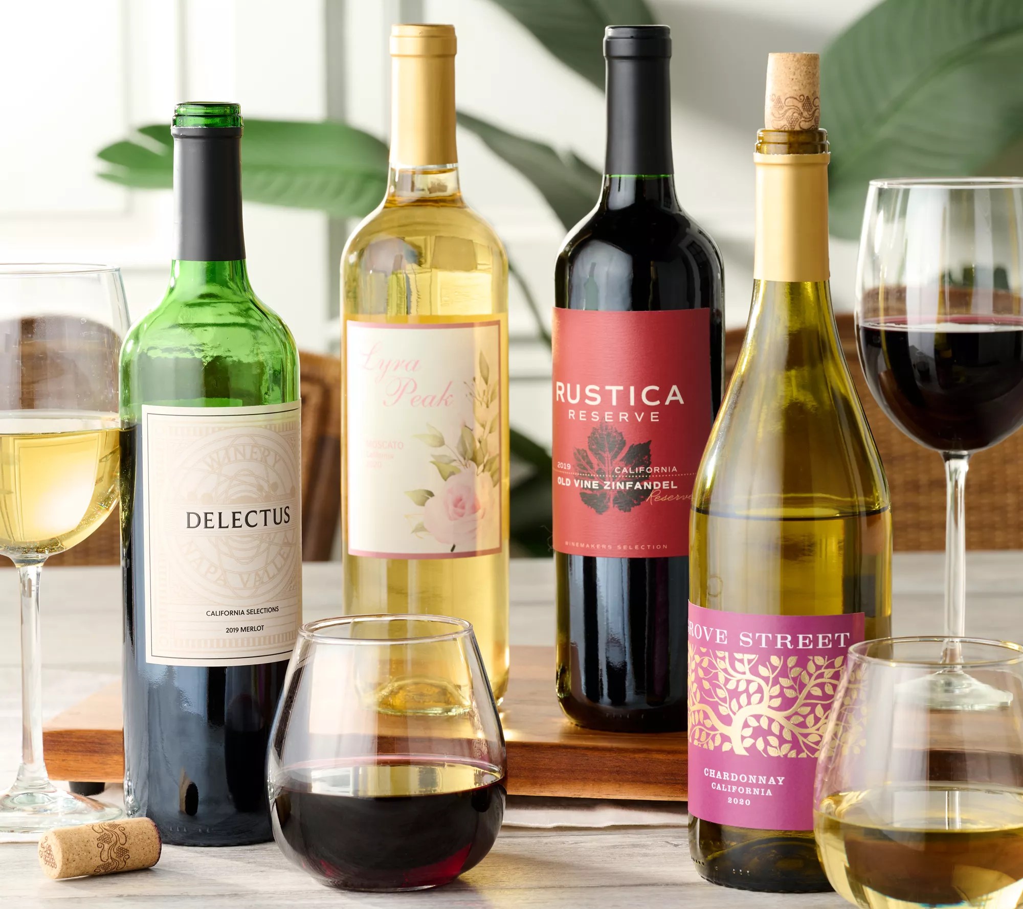 Vintage Wine Estates Vineyard Favorites 12Btl Wine Set