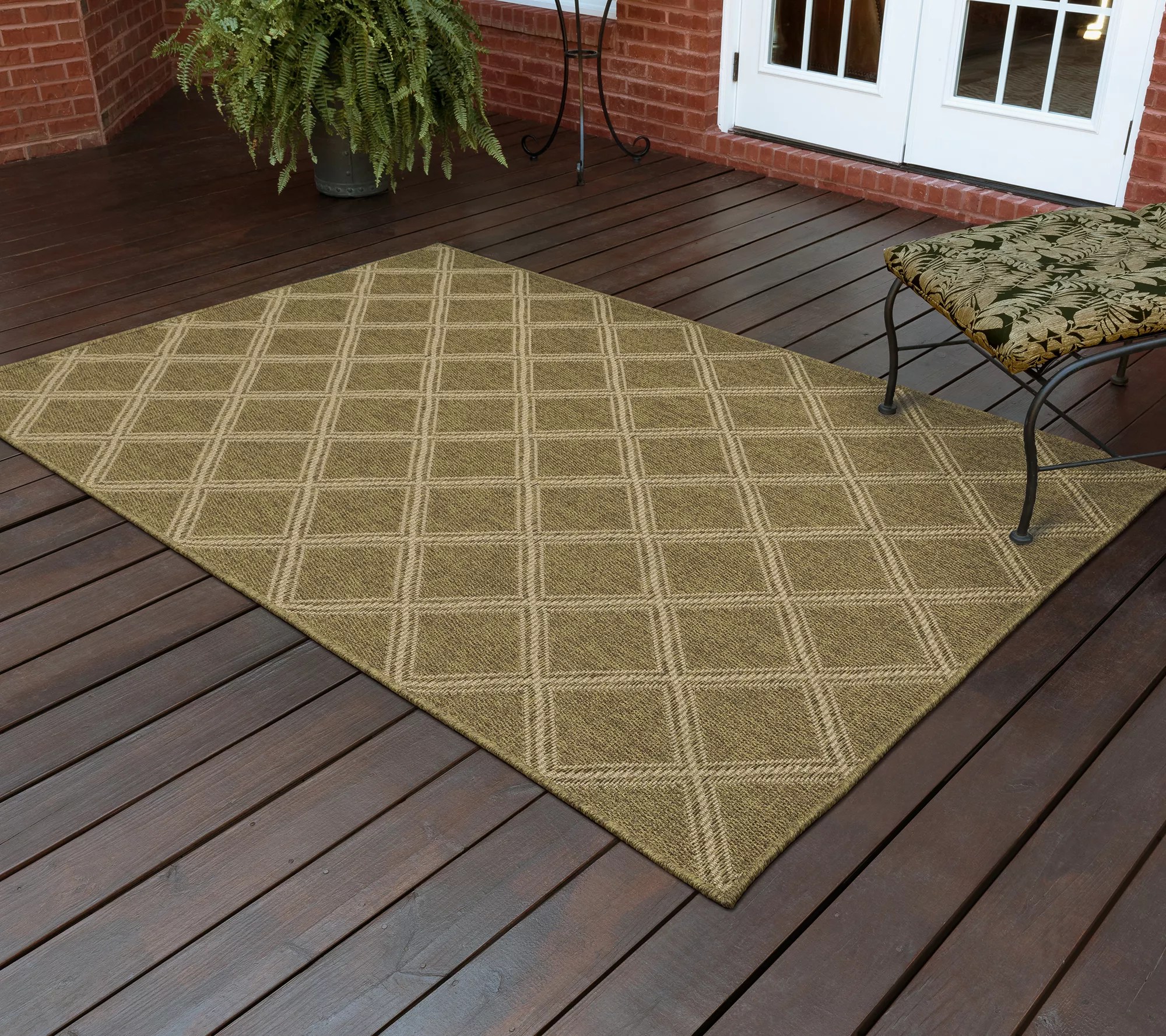 Veranda Living 7' x 10' Lattice Sisal Indoor/Outdoor Rug