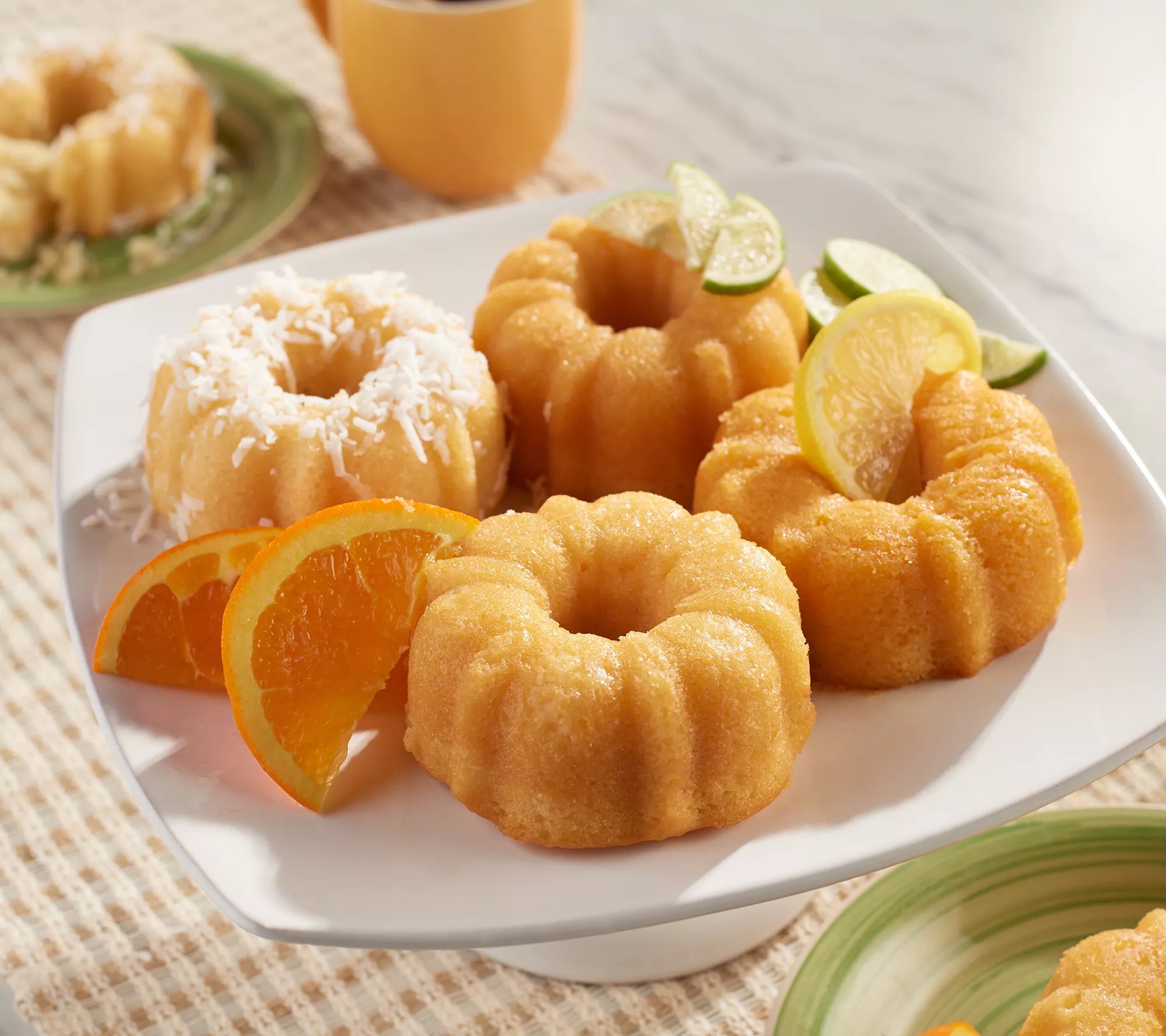 Dockside Market (8) 4oz Mini Paradise Bundt Cakes