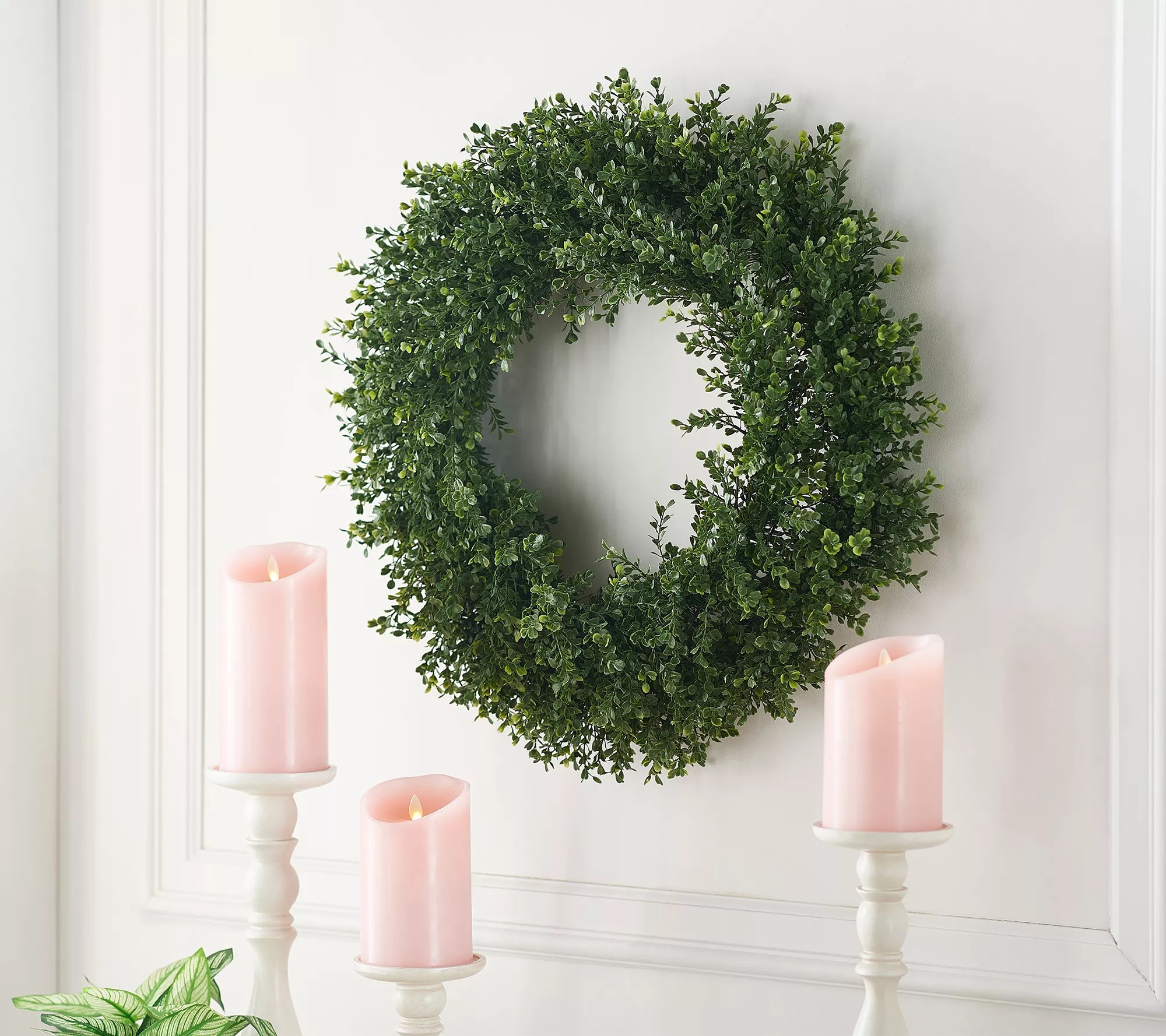 "As Is" English Gardens Indoor/ Outdoor 24" Boxwood Wreath