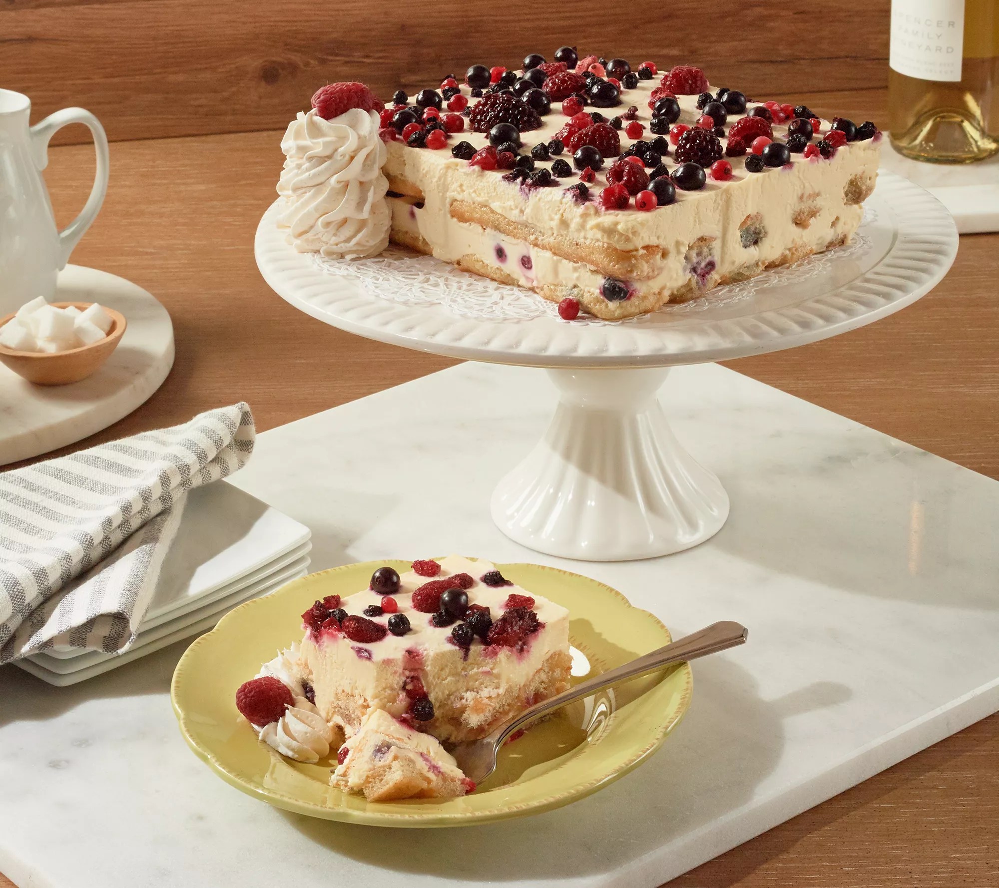 Delizioso Desserts 4.5lb Wildberry Cake