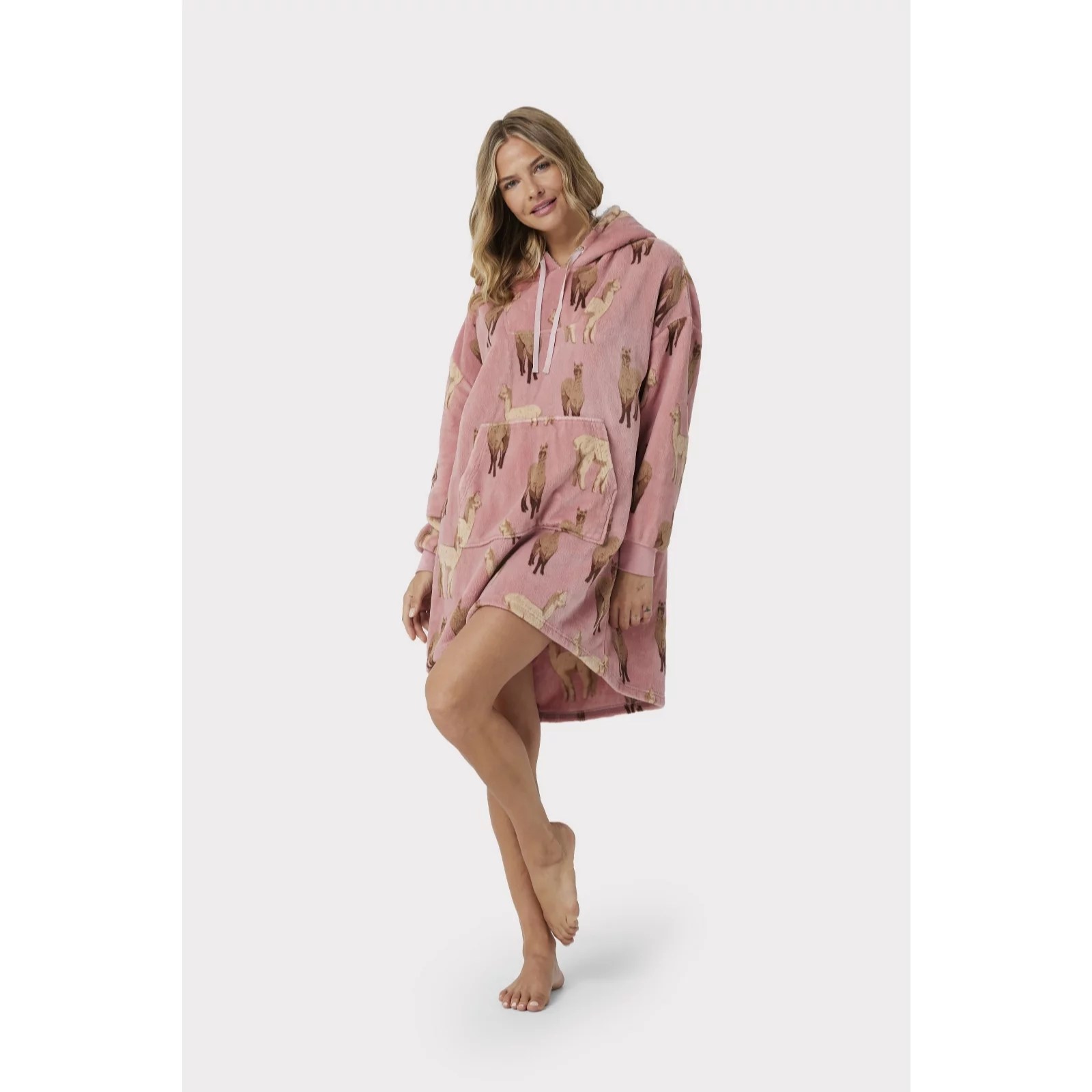 Chelsea Peers Hooded Blanket QVC UK
