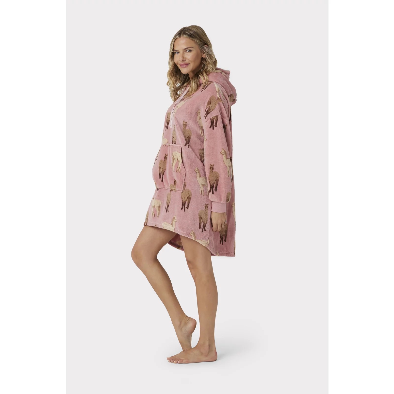 Chelsea Peers Hooded Blanket QVC UK