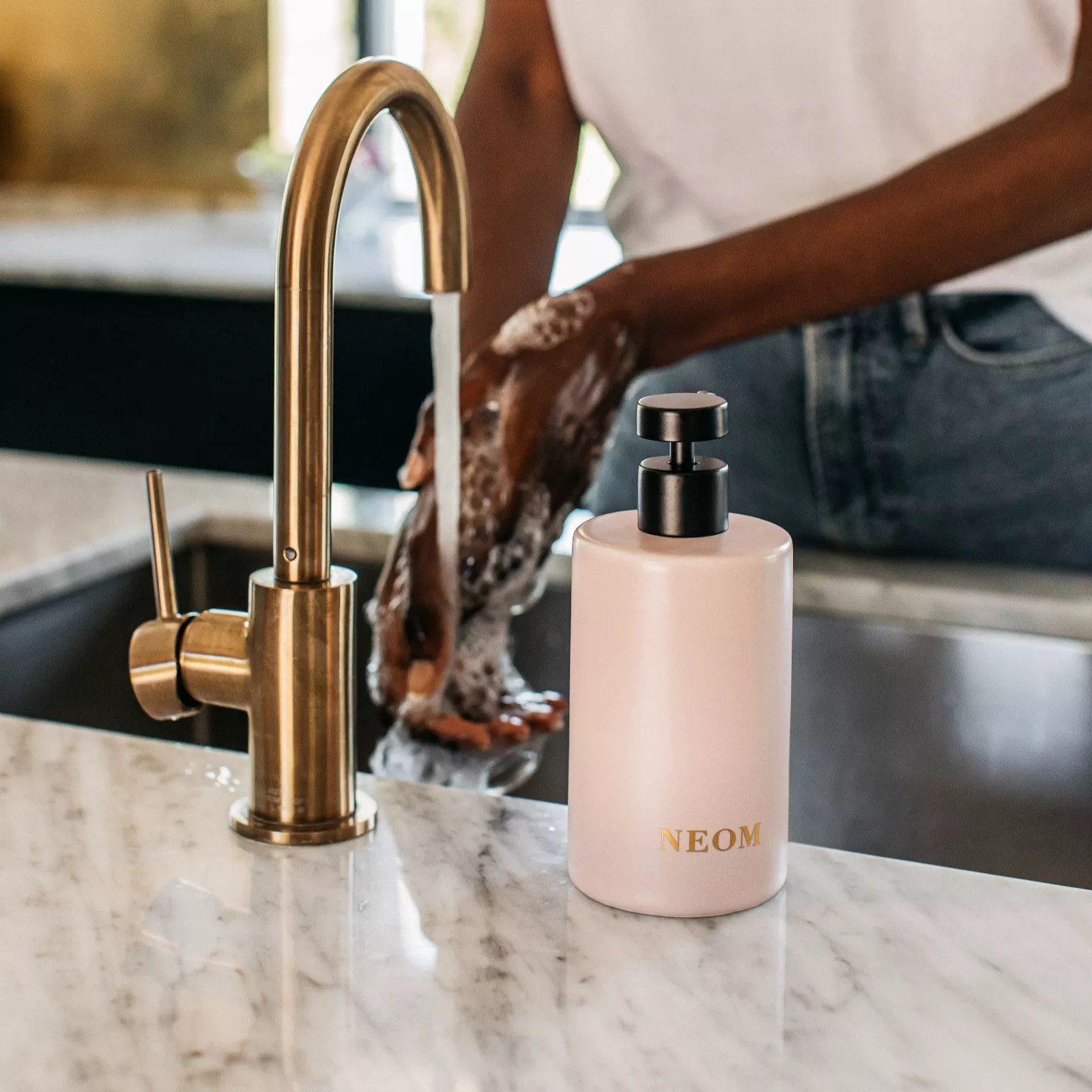 Neom Ceramic Hand Wash Dispenser & 1L Hand Wash Refill Set QVC UK