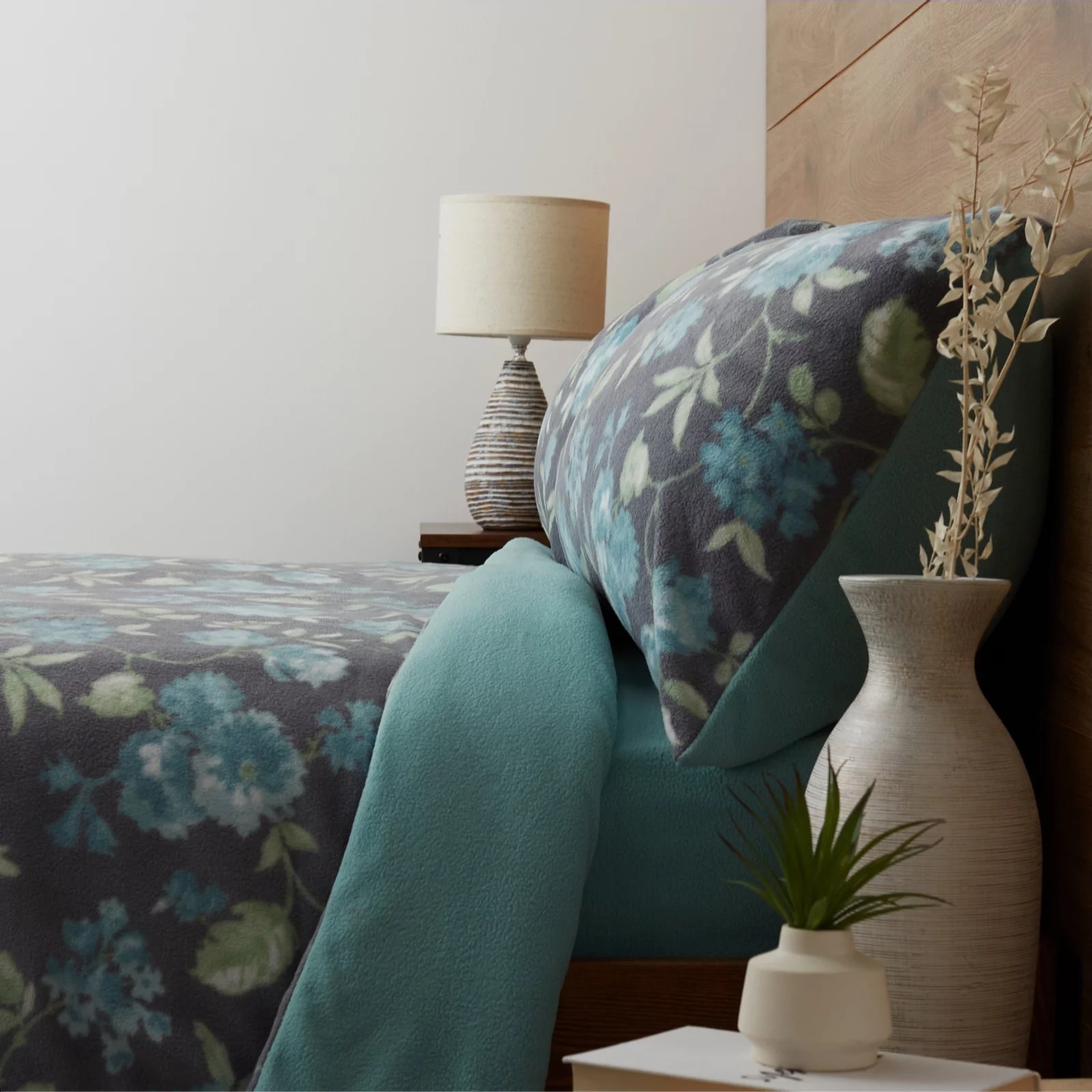 Cozee Home Sasha Fleece 4 Piece Duvet Set QVC UK