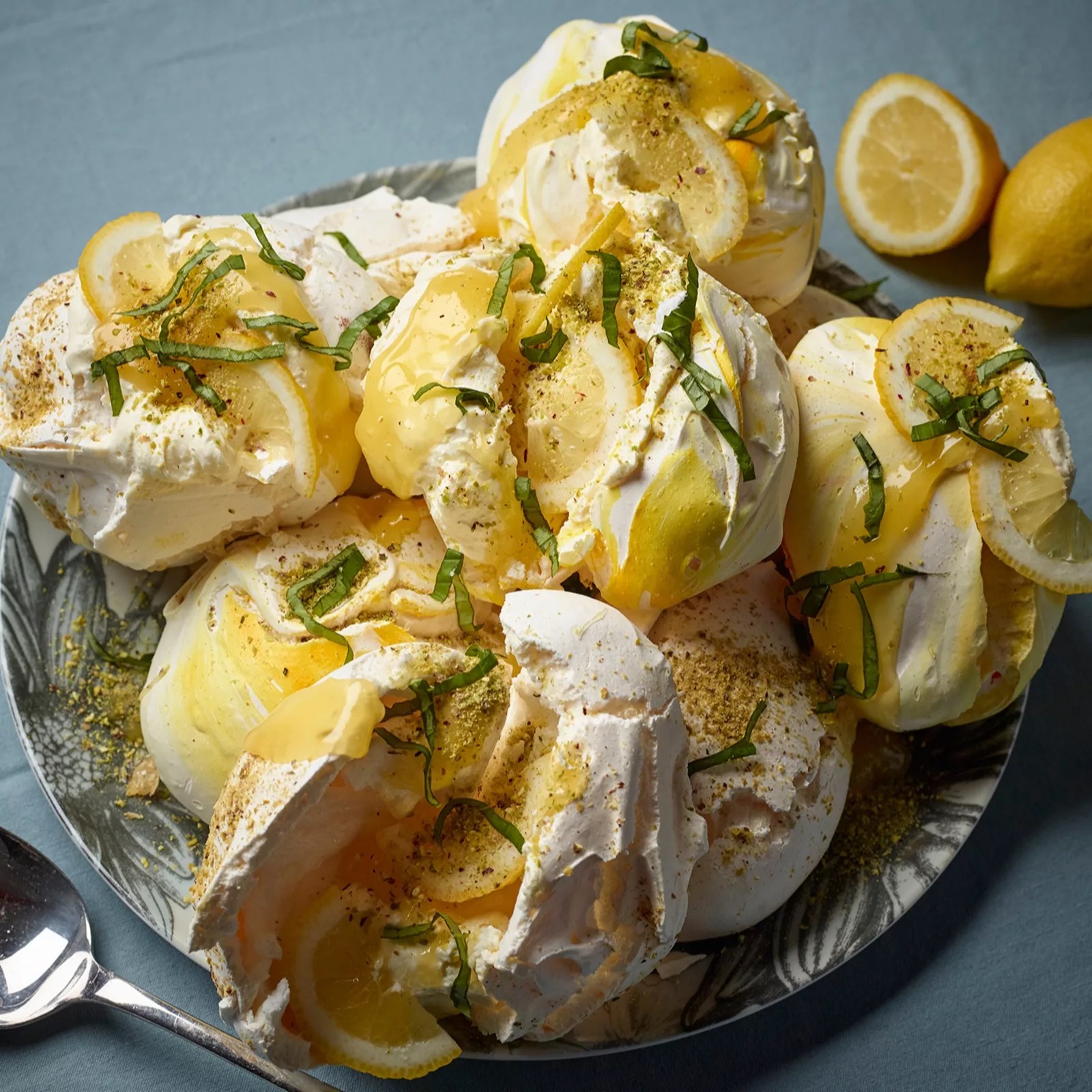 Flower & White Set of 4 x 2pc Giant Meringue Variety Selection QVC UK