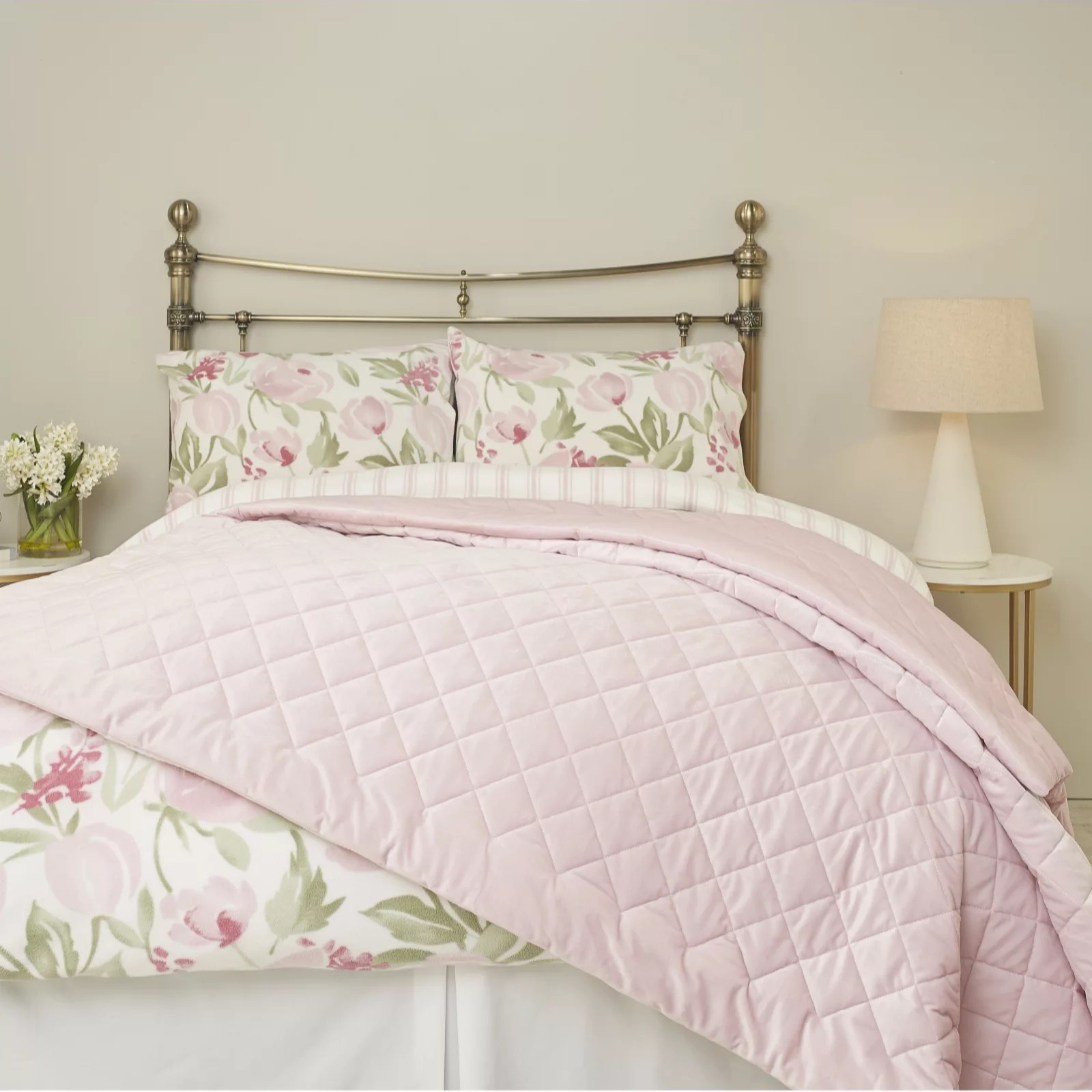 Cozee Home Plush Quilted Beadspread QVC UK