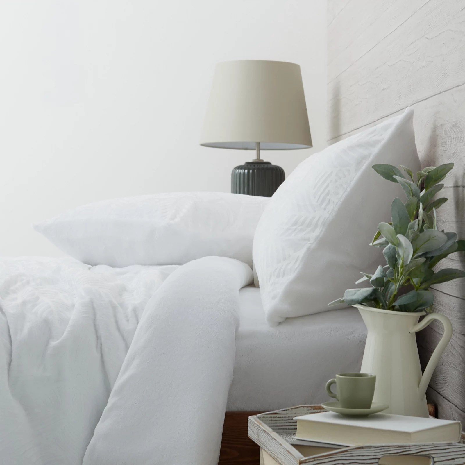 Cozee Home Leaf Tufted Velvetsoft 4 Piece Duvet Set QVC UK