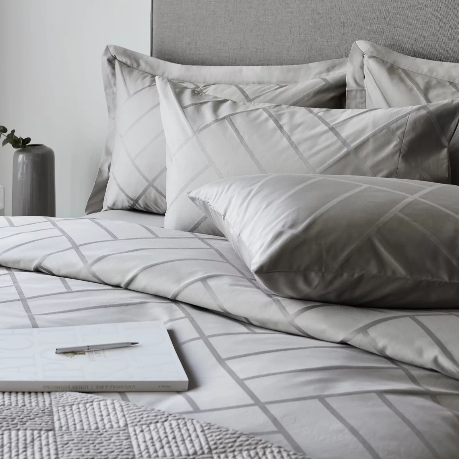 K by Kelly Hoppen 100 Cotton 5 Piece Diamond Reversible Duvet Set QVC UK