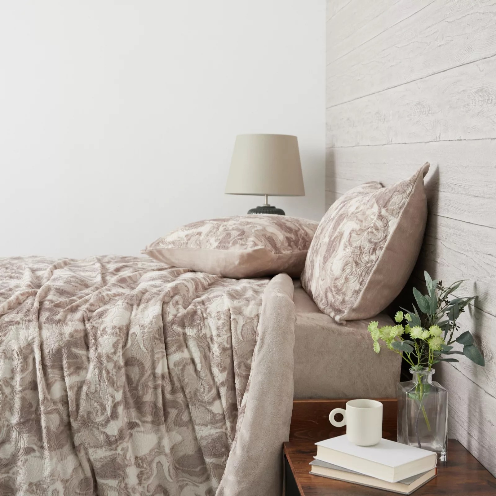 Cozee Home Embossed Ombre Swirl Velvetsoft 4 Piece Duvet Set QVC UK