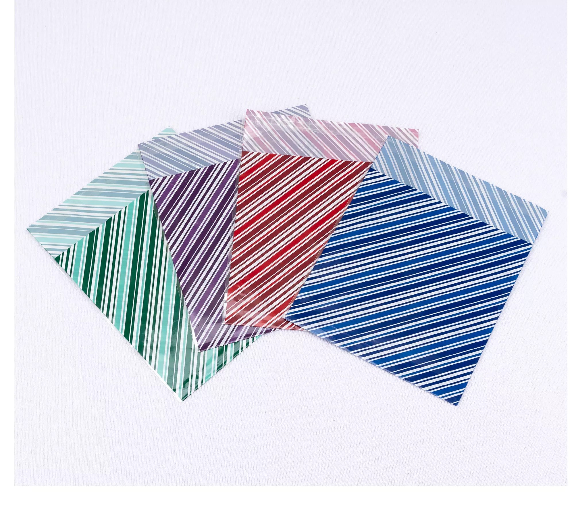 CAMPANELLI 8Piece 6"x6" and 10"x10" Loopy Towels in (4) Gift Bags