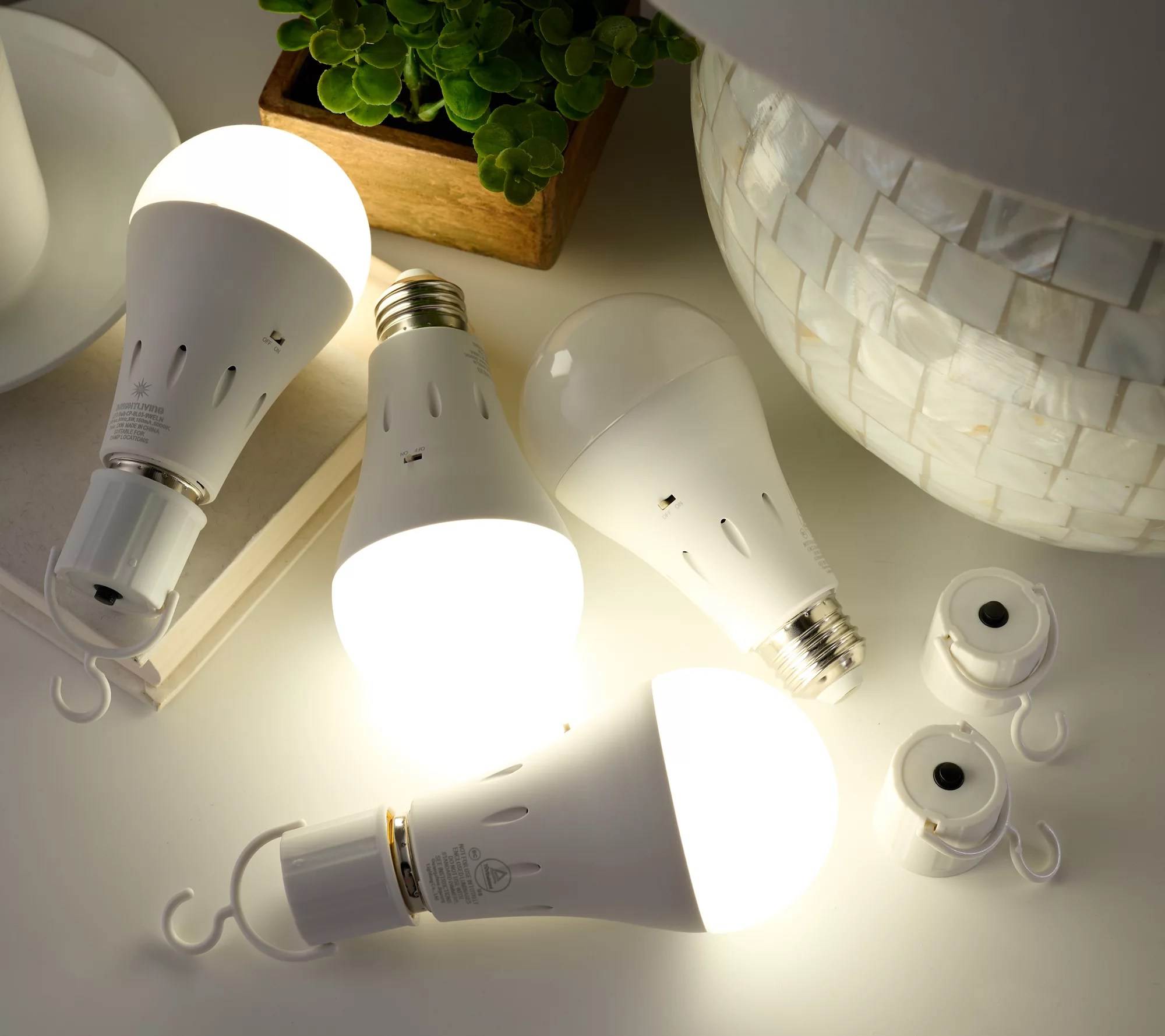 BrightLiving Set of 4 Multi Socket Battery Backup LED Bulb