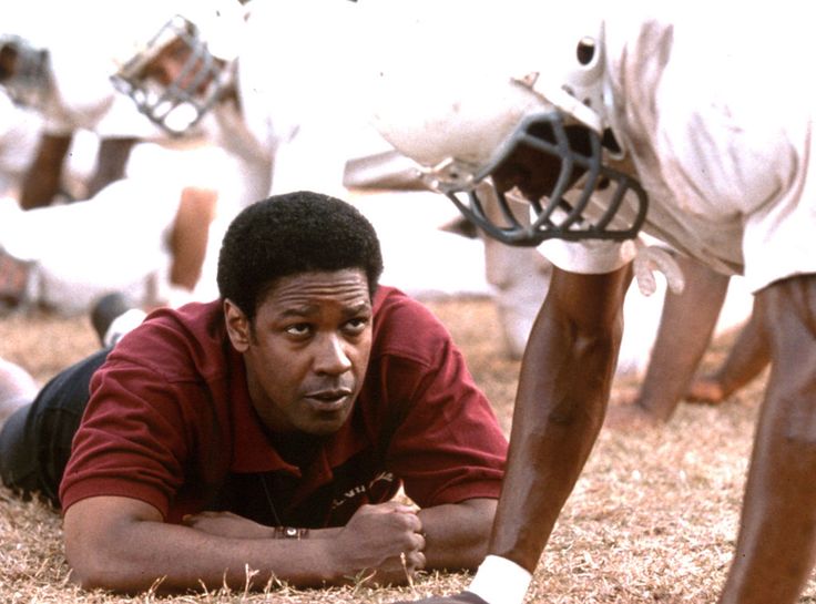 Remember the Titans review (2000) Denzel Washington Qwipster's Movie
