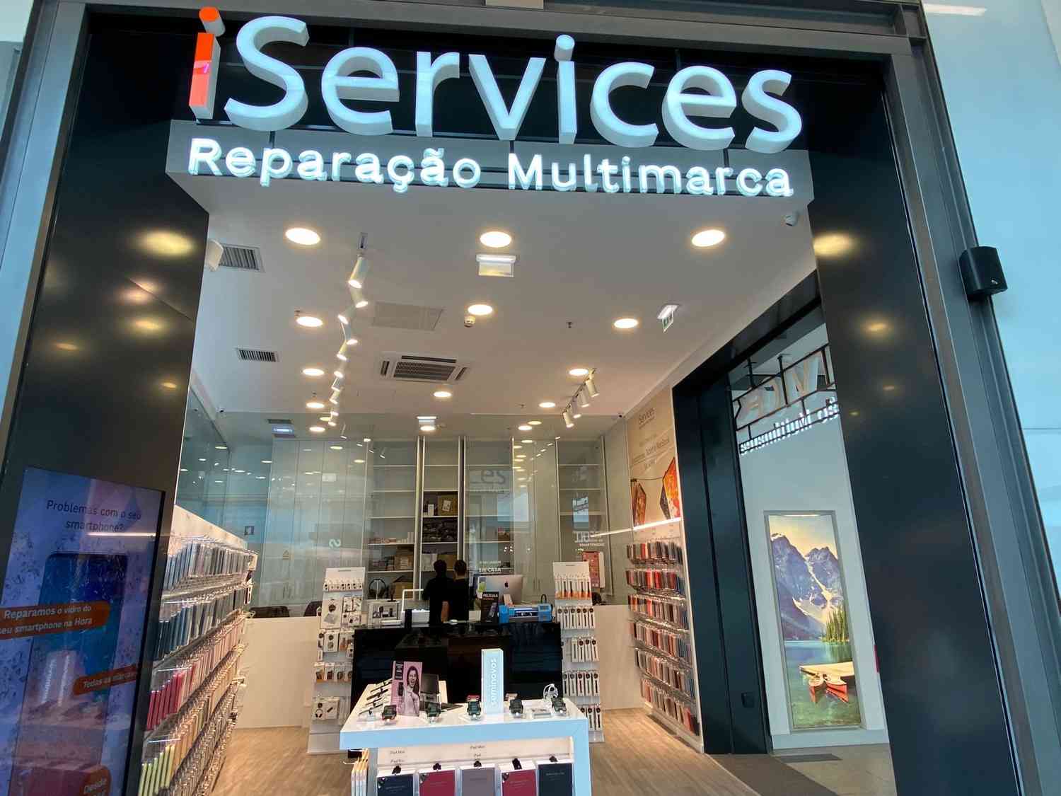 Chegámos, Nosso Shopping! Inauguramos a iServices Vila Real