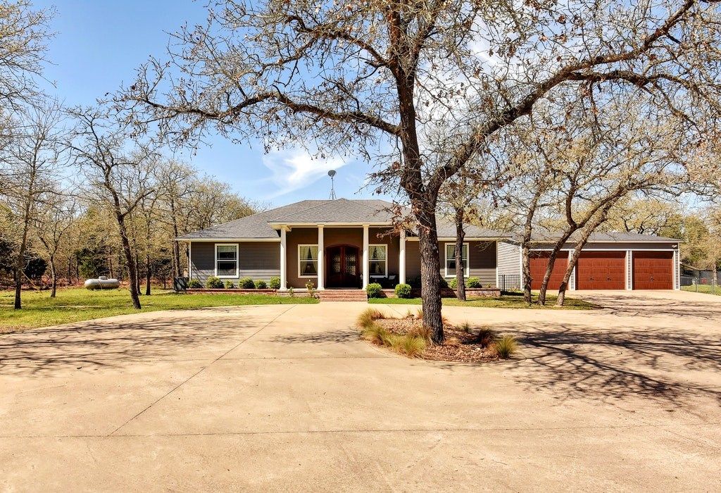 194 Jordan Lane, Elgin, TX, 78621 MLS 3694444