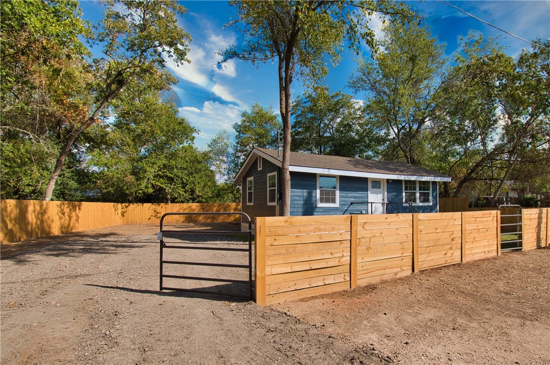 103 Masonic Street, Elgin, TX, 78621 MLS 3086998