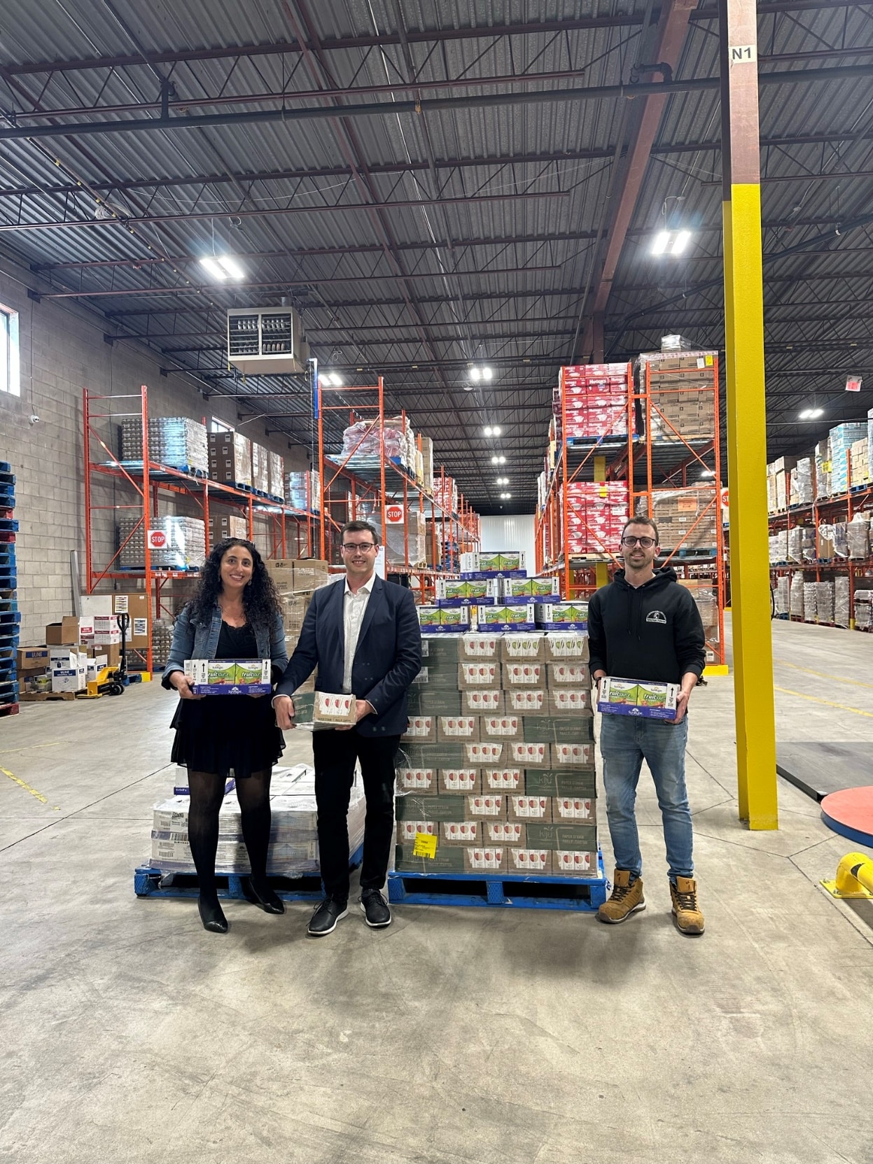 Rabba Fine Foods partners with Lassonde to donate healthy snacks to The