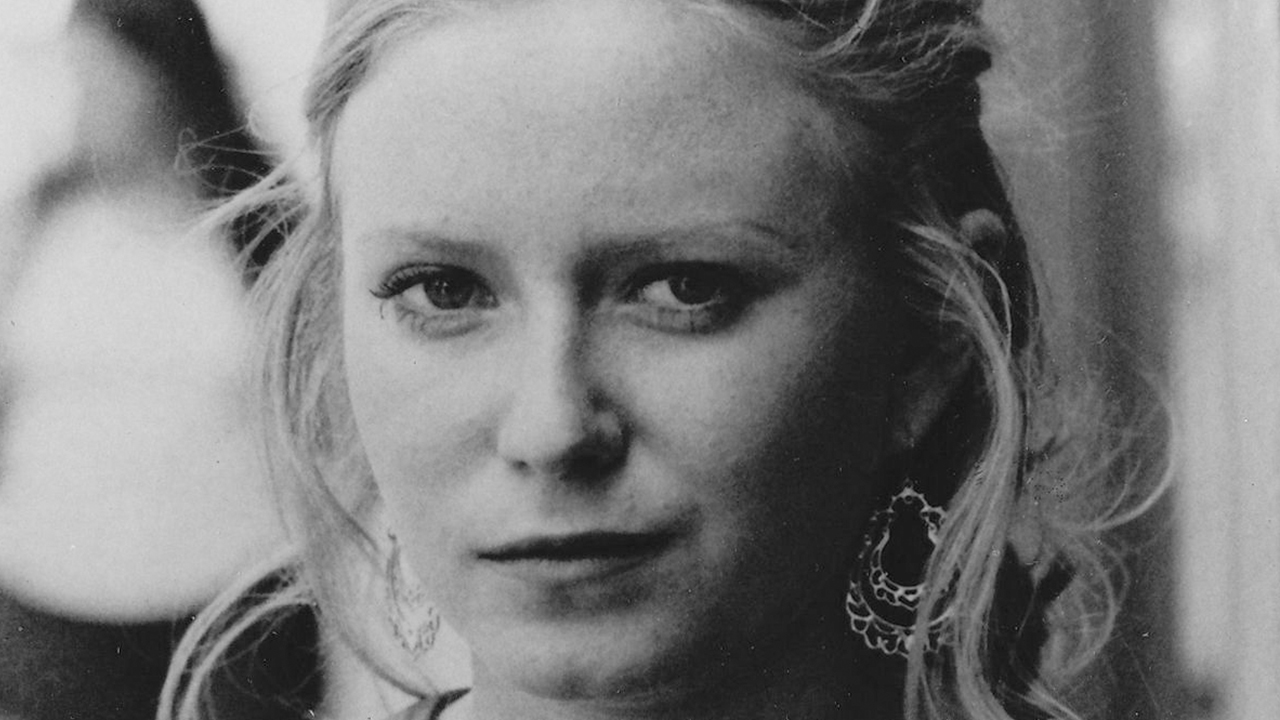 Horror Facts Vol. 7 The Original Scream Queen Rabbit In Red