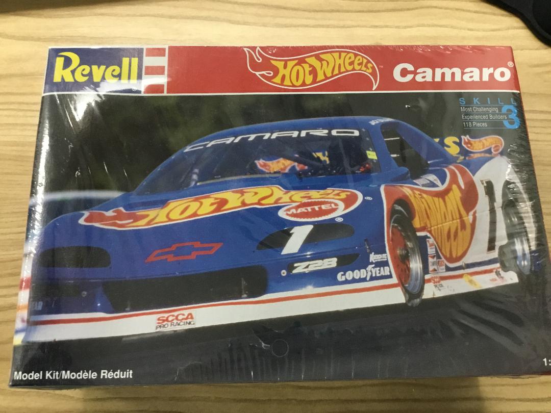 Hot Wheels 1992 Chevrolet Camaro Jack Baldwin SCCA Model Kit NEW.