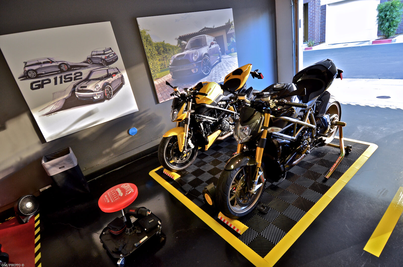 Motorcycle Displays RaceDeck