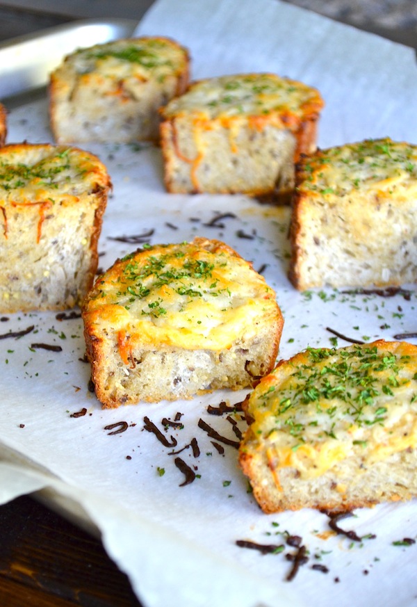 Rachel Schultz BUBBLY GARLIC CHEESE BREAD