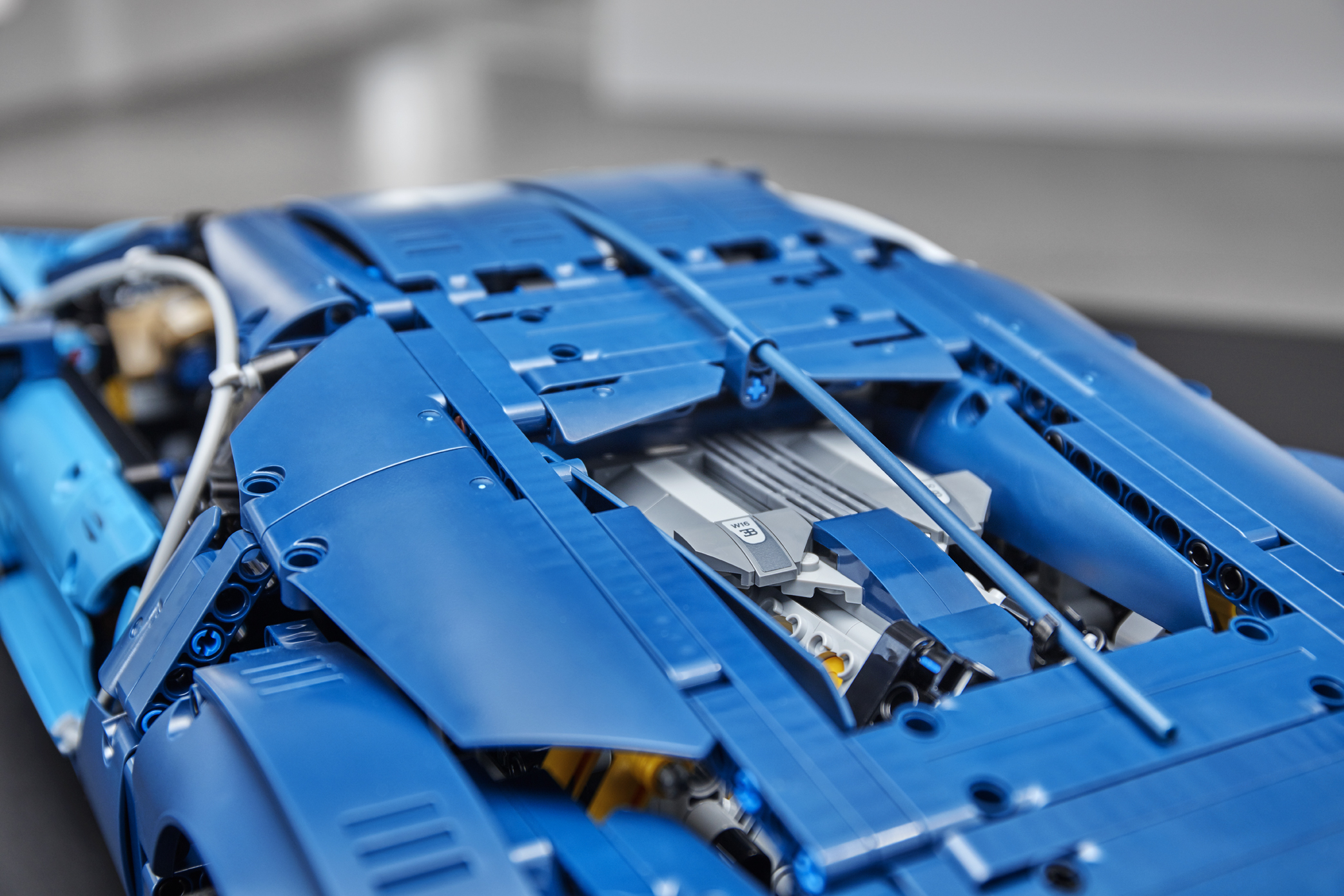 LEGO® Technic 42083 Bugatti Chiron officially revealed