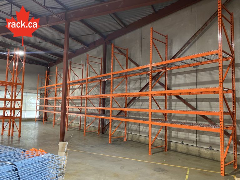Choosing between Cantilever Racking and Pallet Racking