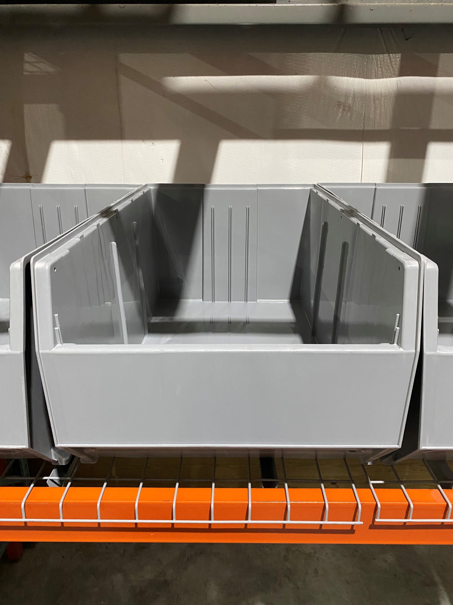 Large Plastic Pallet Rack Storage Bins Warehouse Rack Bins