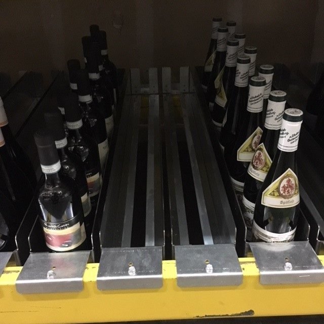 Bottle Pick Rack Plastic Container Rack Warehouse Rack and Shelf