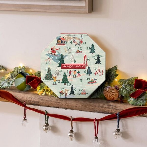 Yankee 24 days of Fragrance Wreath Advent Calendar Rackhams
