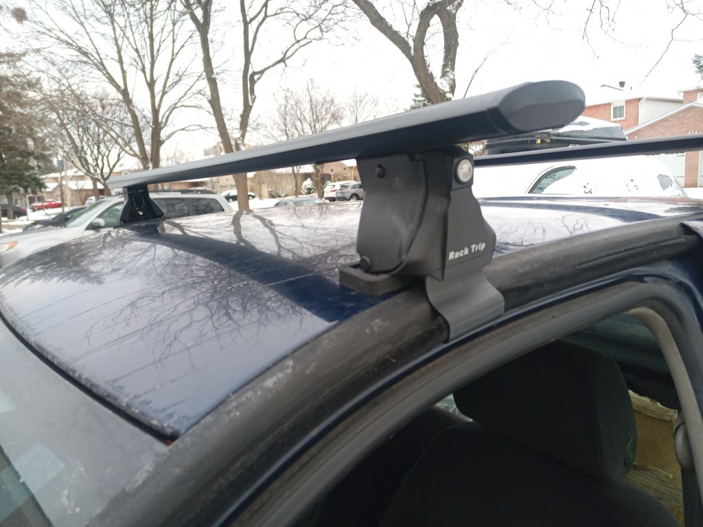 2007 Volkswagen Golf, 2003 Jetta Bare Roof Jet wing Roof Rack