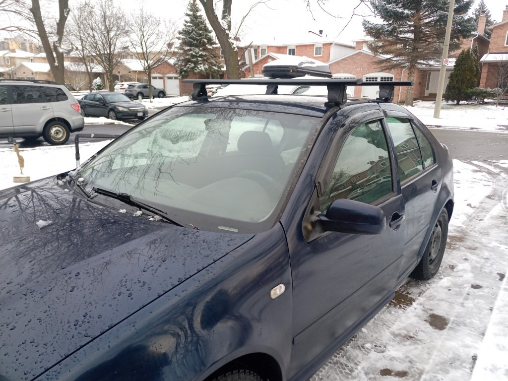 2007 Volkswagen Golf, 2003 Jetta Bare Roof Jet wing Roof Rack